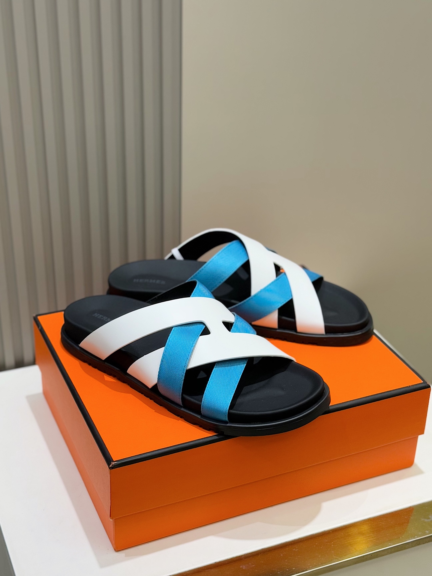 Hermès Men's Kazimir Sandals | Iconic 'H' Design, Premium Leather Slides 5 i1741007534606 3160 0 3