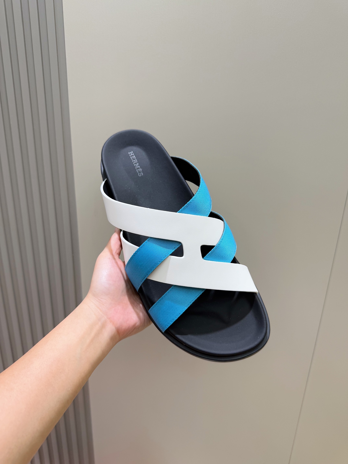 Hermès Men's Kazimir Sandals | Iconic 'H' Design, Premium Leather Slides 6 i1741007534620 237 0 4