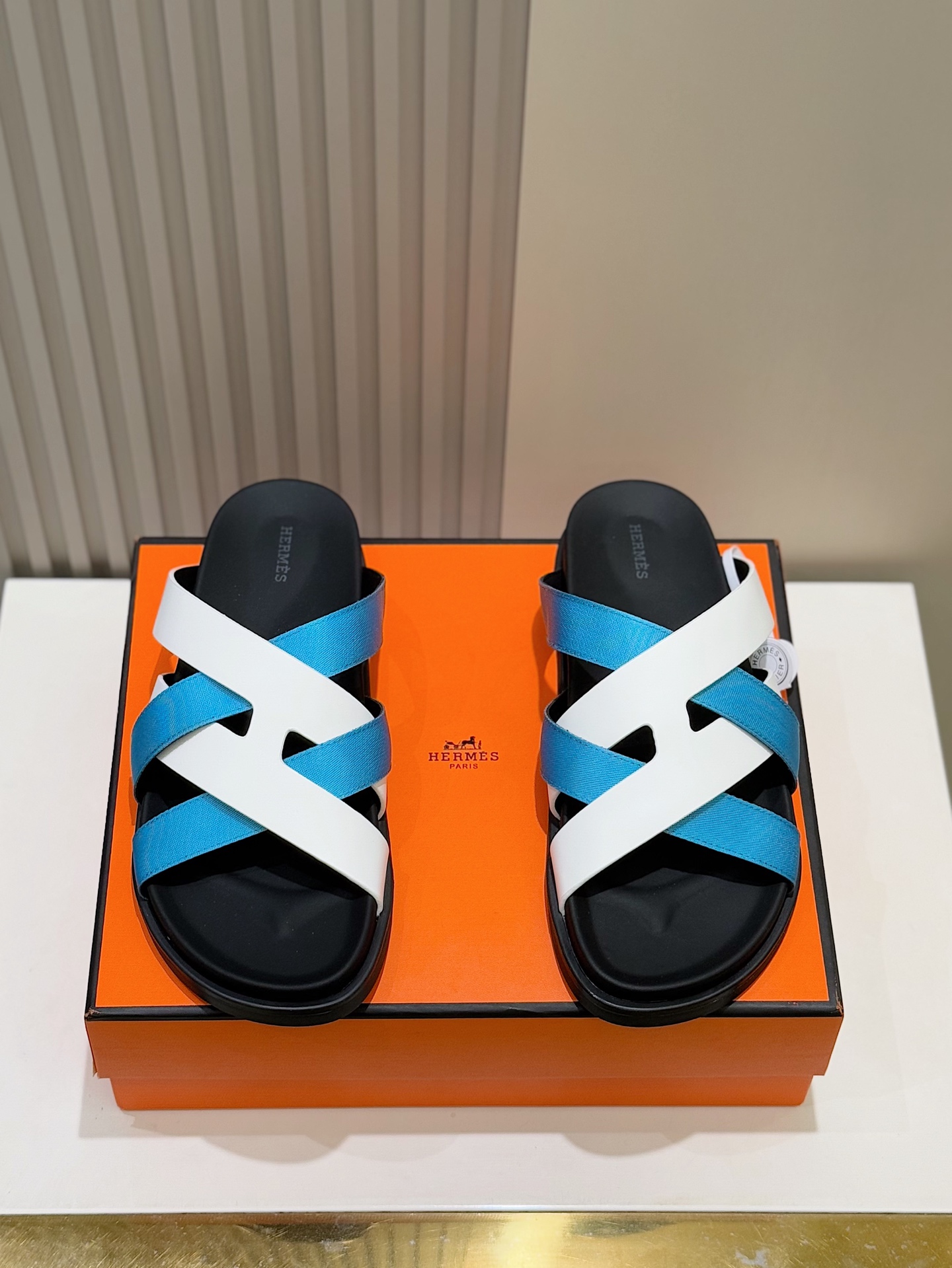 Hermès Men's Kazimir Sandals | Iconic 'H' Design, Premium Leather Slides 3 i1741007535422 9369 0 1