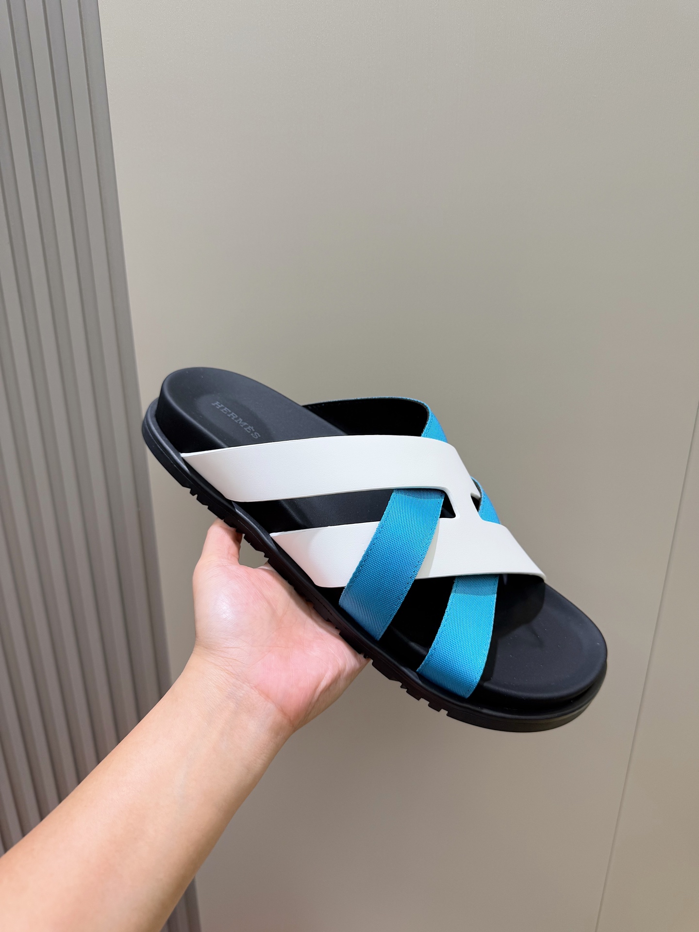 Hermès Men's Kazimir Sandals | Iconic 'H' Design, Premium Leather Slides 7 i1741007535434 4095 0 5