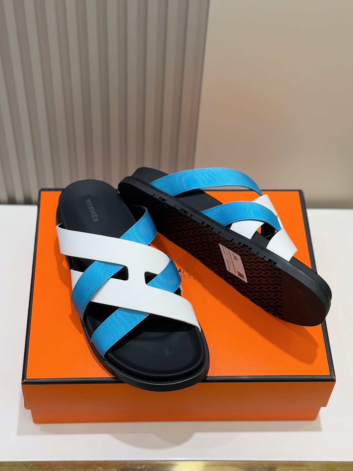Hermès Men's Kazimir Sandals | Iconic 'H' Design, Premium Leather Slides 9 i1741007535457 5927 0 7