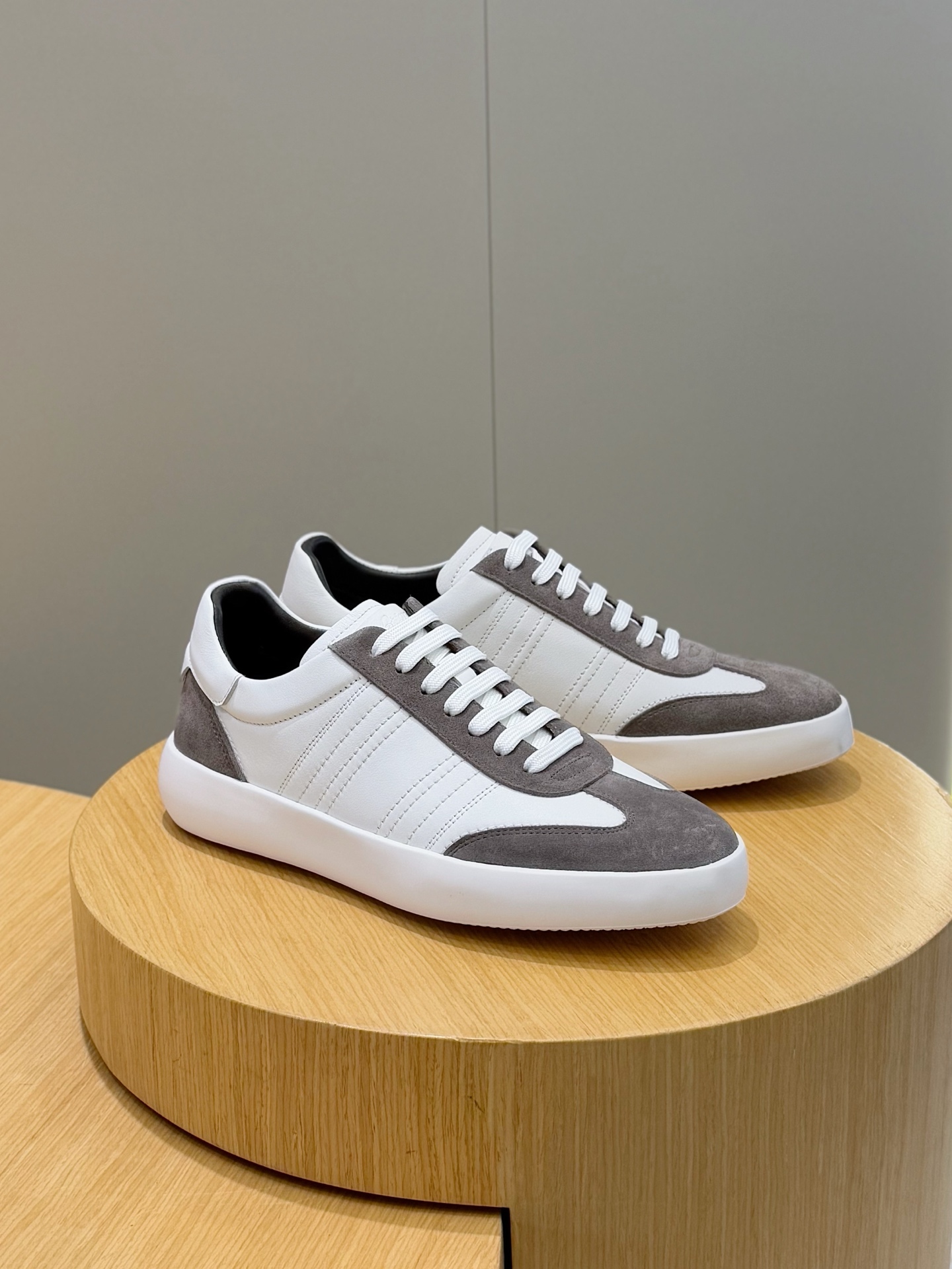 Brioni Men's Suede and Calfskin Casual Sneakers - Stylish and Comfortable 4 i1742576789513 3959 0 2