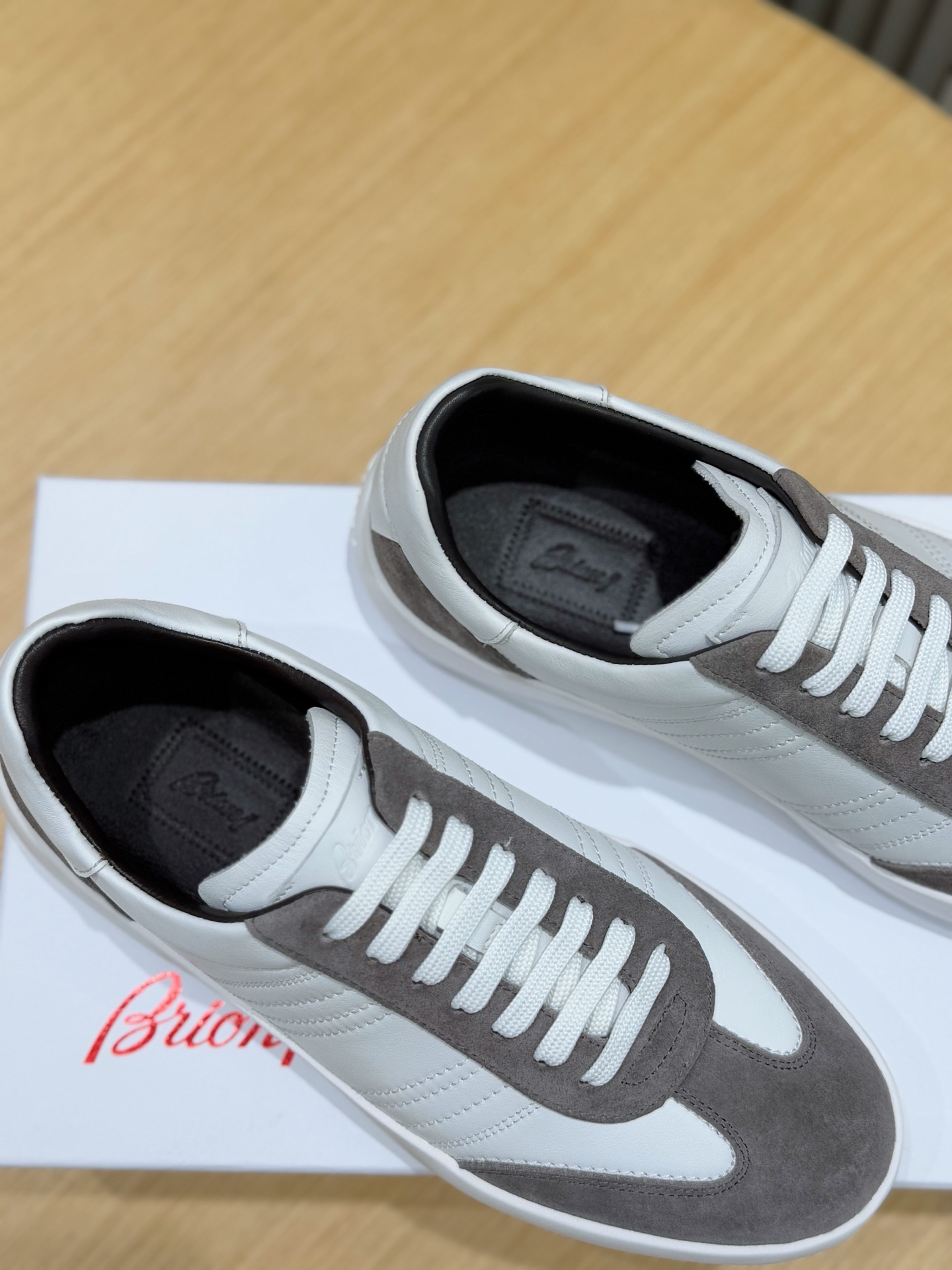 Brioni Men's Suede and Calfskin Casual Sneakers - Stylish and Comfortable 9 i1742576789517 3110 0 7