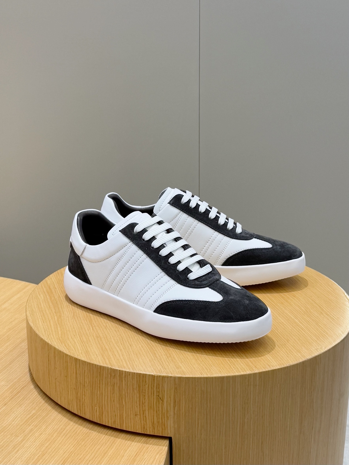 Brioni Men's Suede and Calfskin Leather Casual Sneakers - Size 39-44 4 i1742576851430 1170 0 2