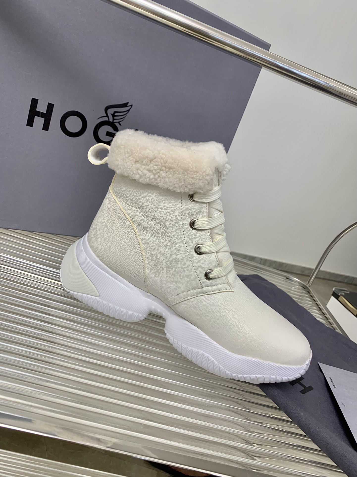 Stay Stylish and Warm with P850 Hagan Wool Snow Boots This Winter - 图片 5