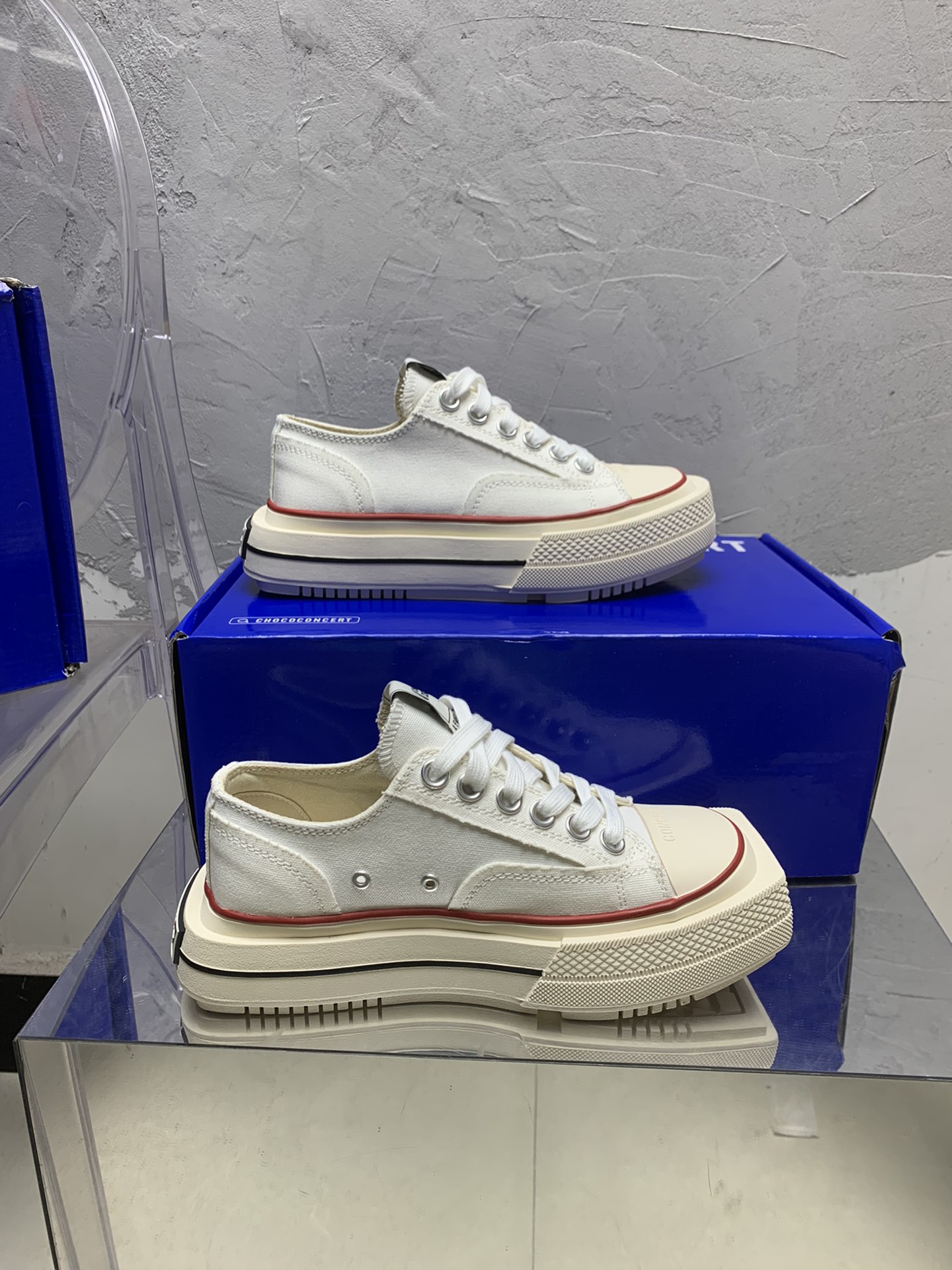 Limited Edition Monopoly Top Edition Plant Collection with Custom Canvas and Flashback Shoes - 图片 4