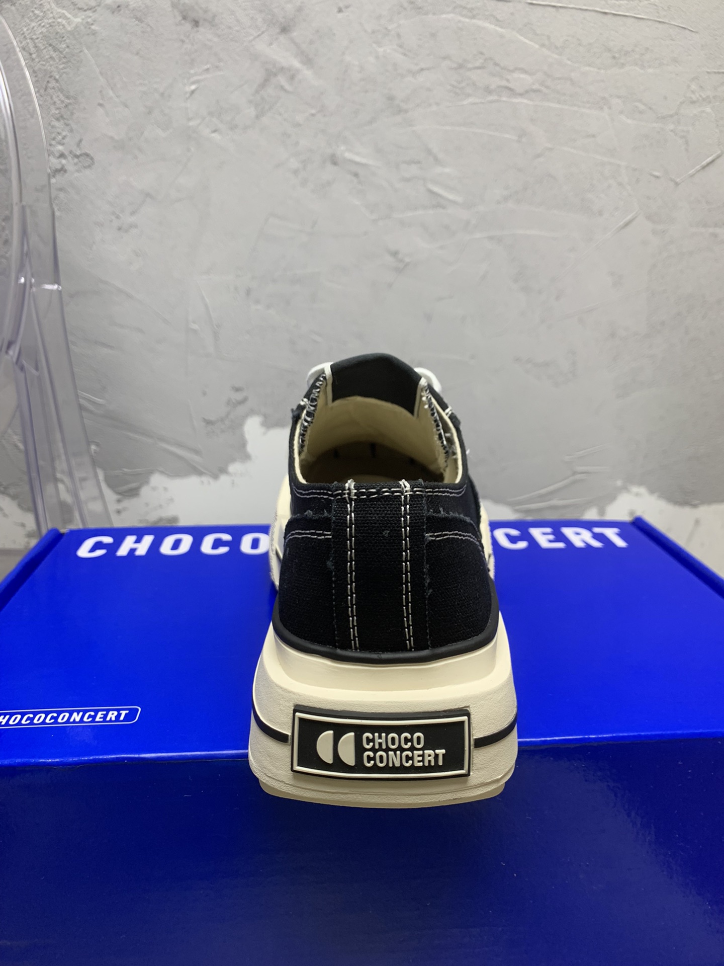 “Exclusive Monopoly Top Edition: Custom Canvas Shoes Collection for 2024” - 图片 5