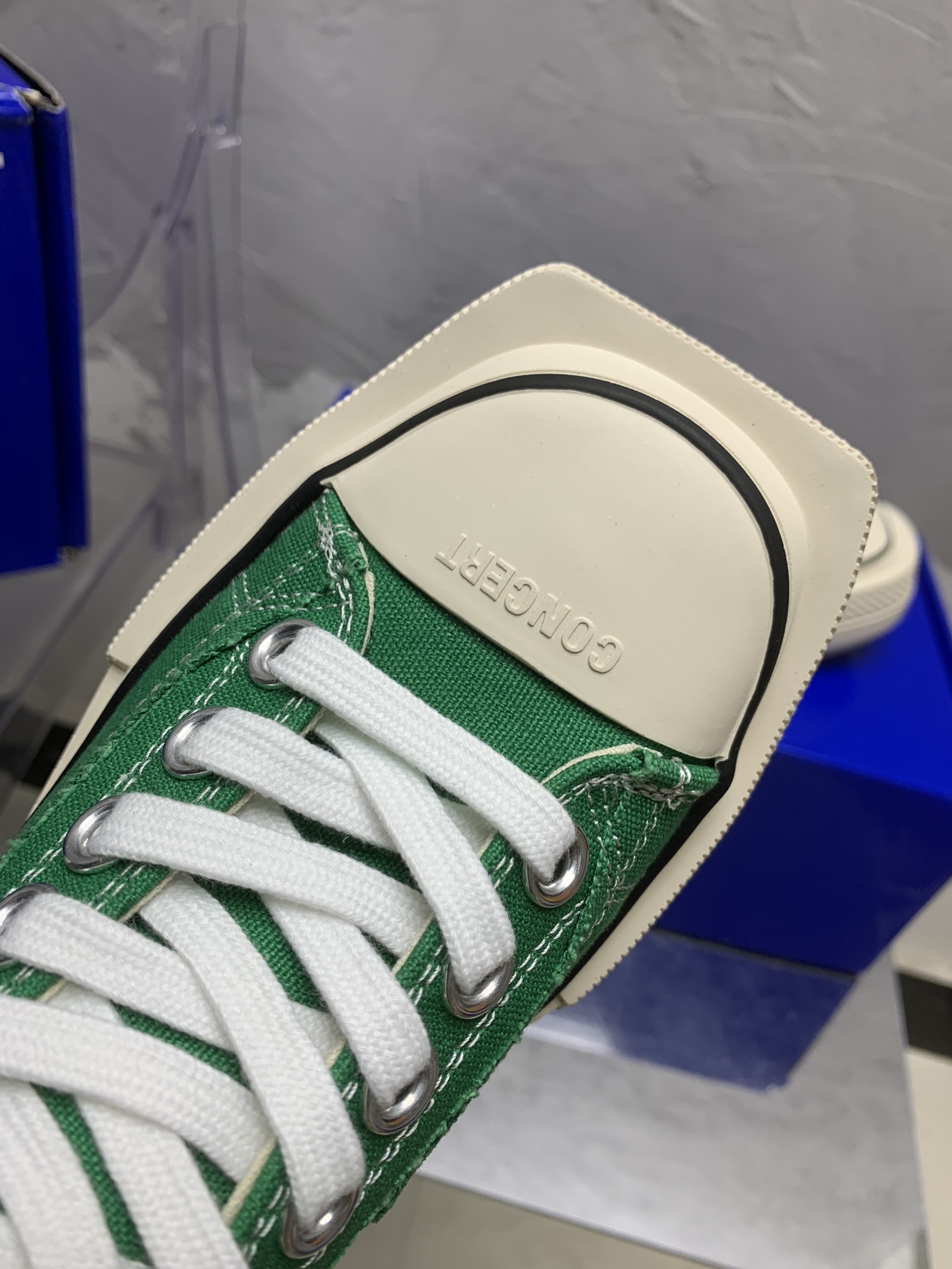 “Exclusive Monopoly Top Edition: Unique Canvas Shoes Collection with Vibrant Design” - 图片 9