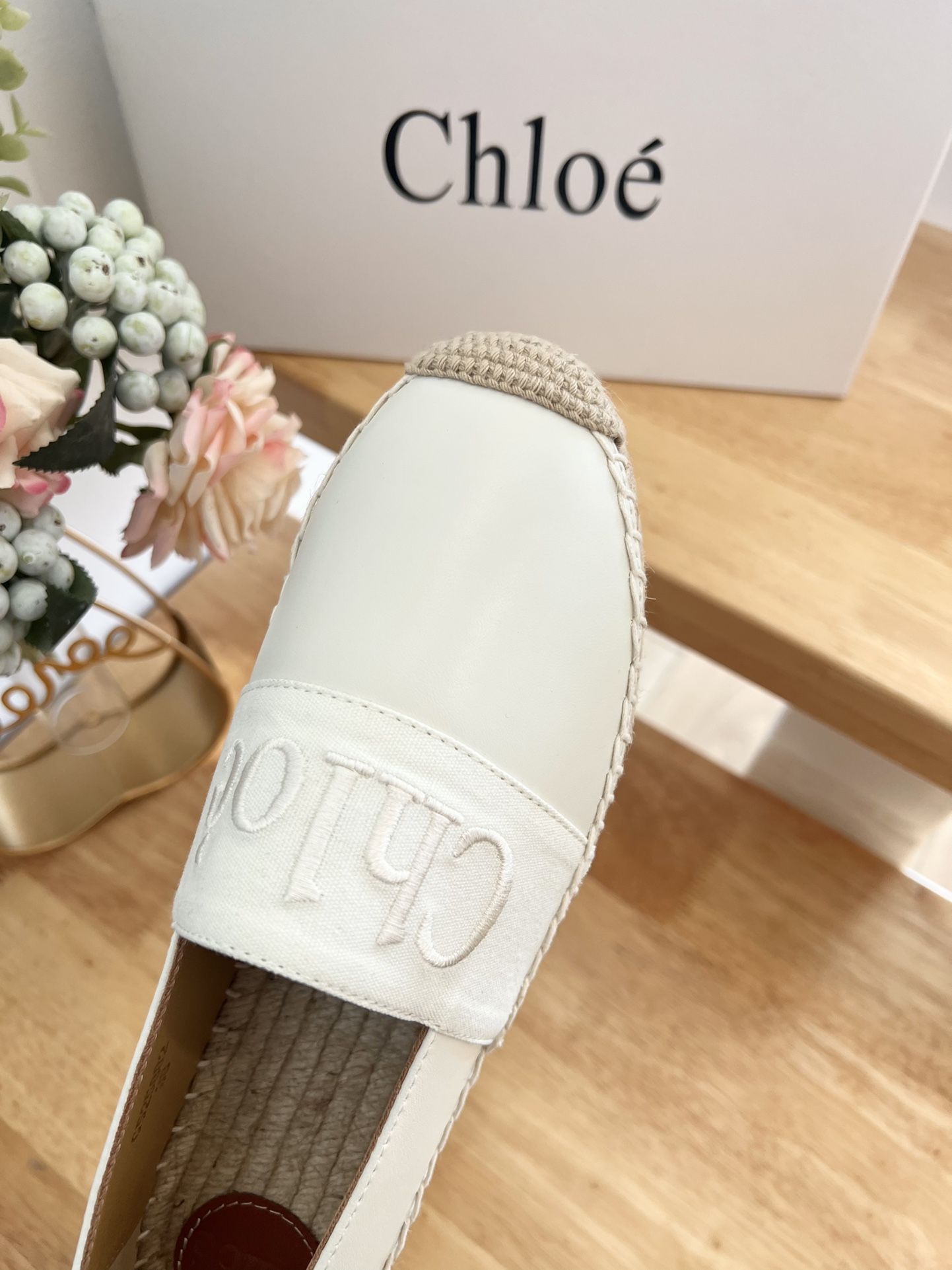 Chloé Woody Logo Leather Espadrilles
