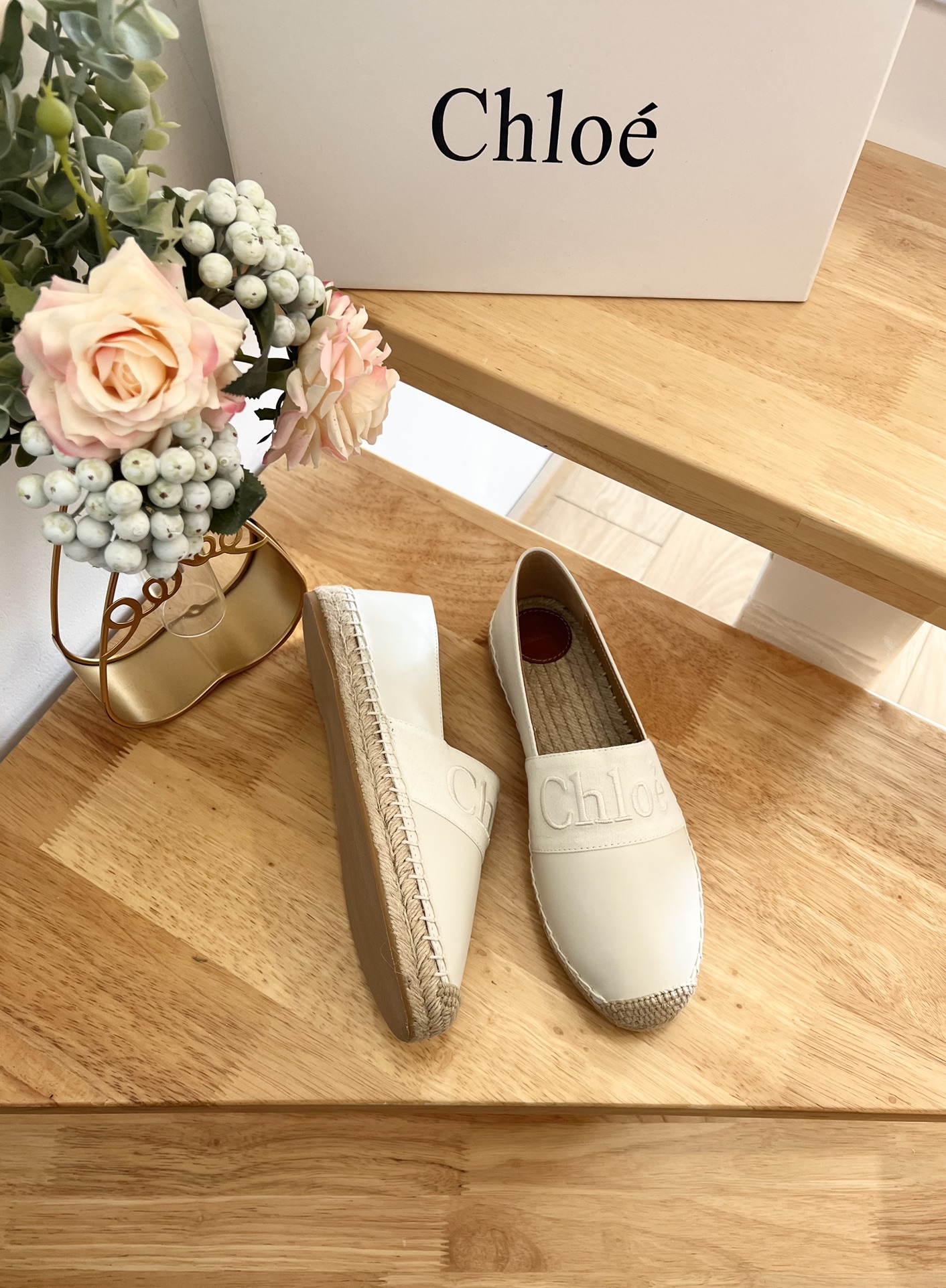 Chloé Woody Logo Leather Espadrilles