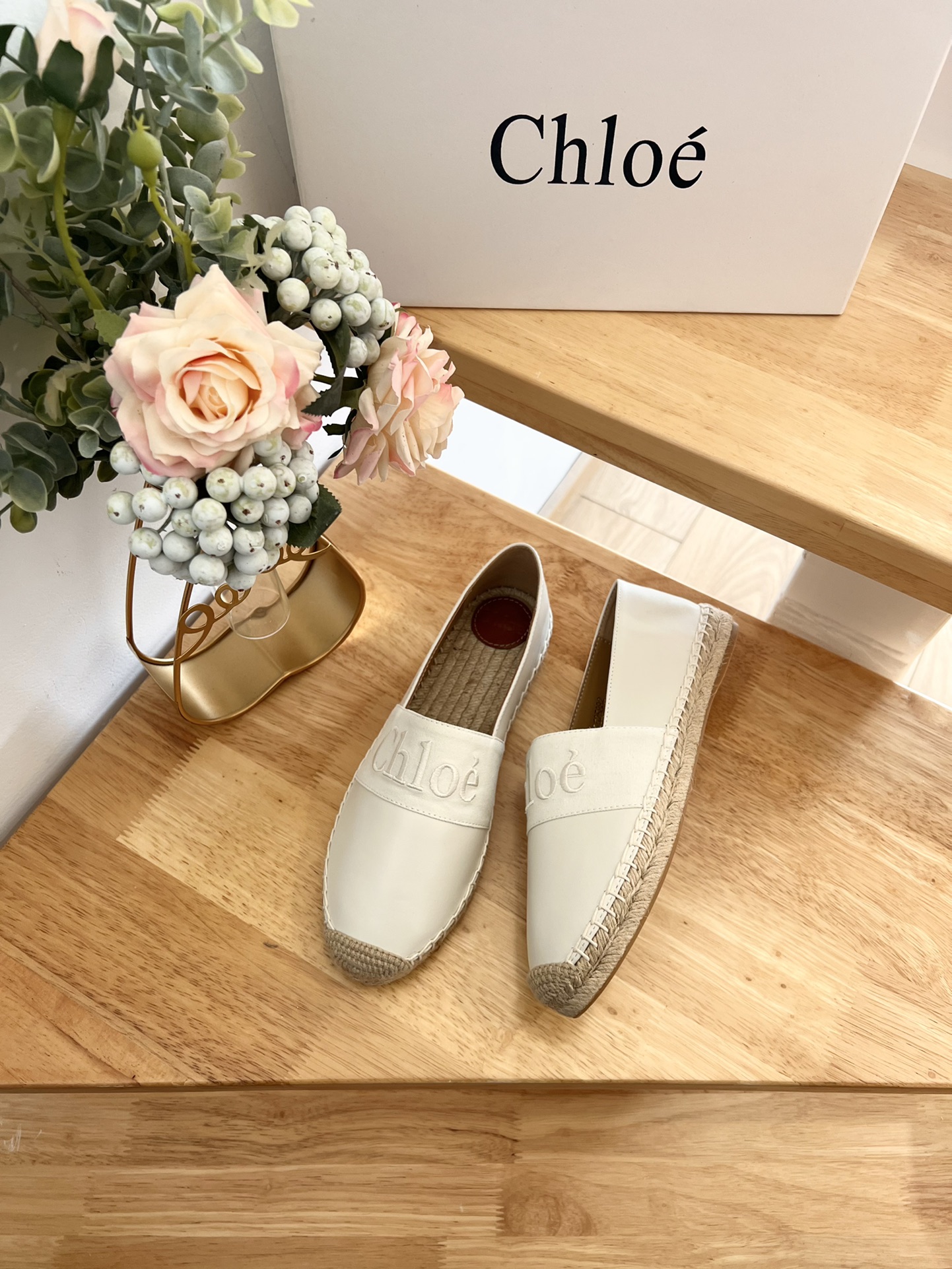 Chloé Woody Logo Leather Espadrilles