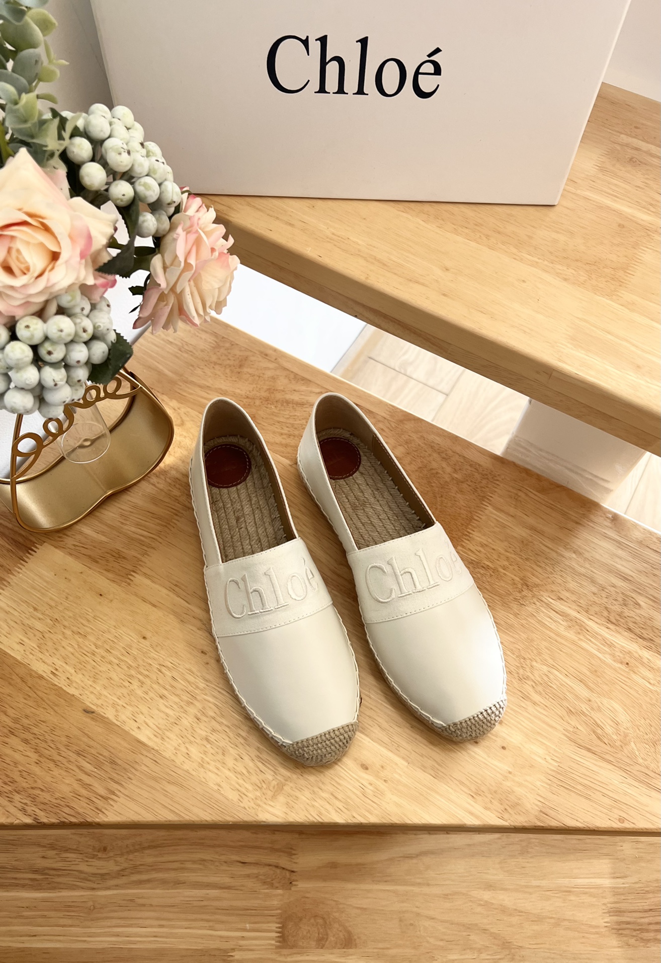 Chloé Woody Logo Leather Espadrilles