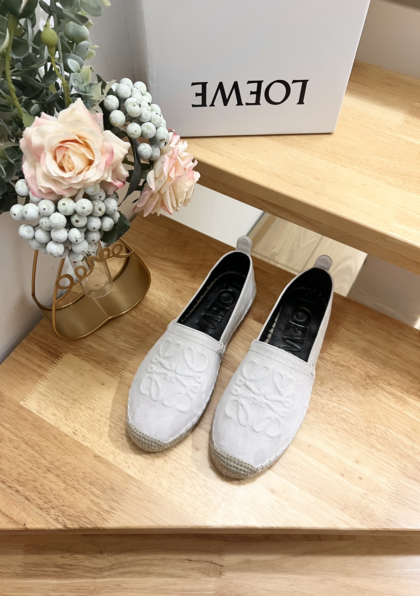 Loewe Women's Espadrille in Macaron Colors with 3D Detailing, New Arrival 5 i1717488977 6871 0