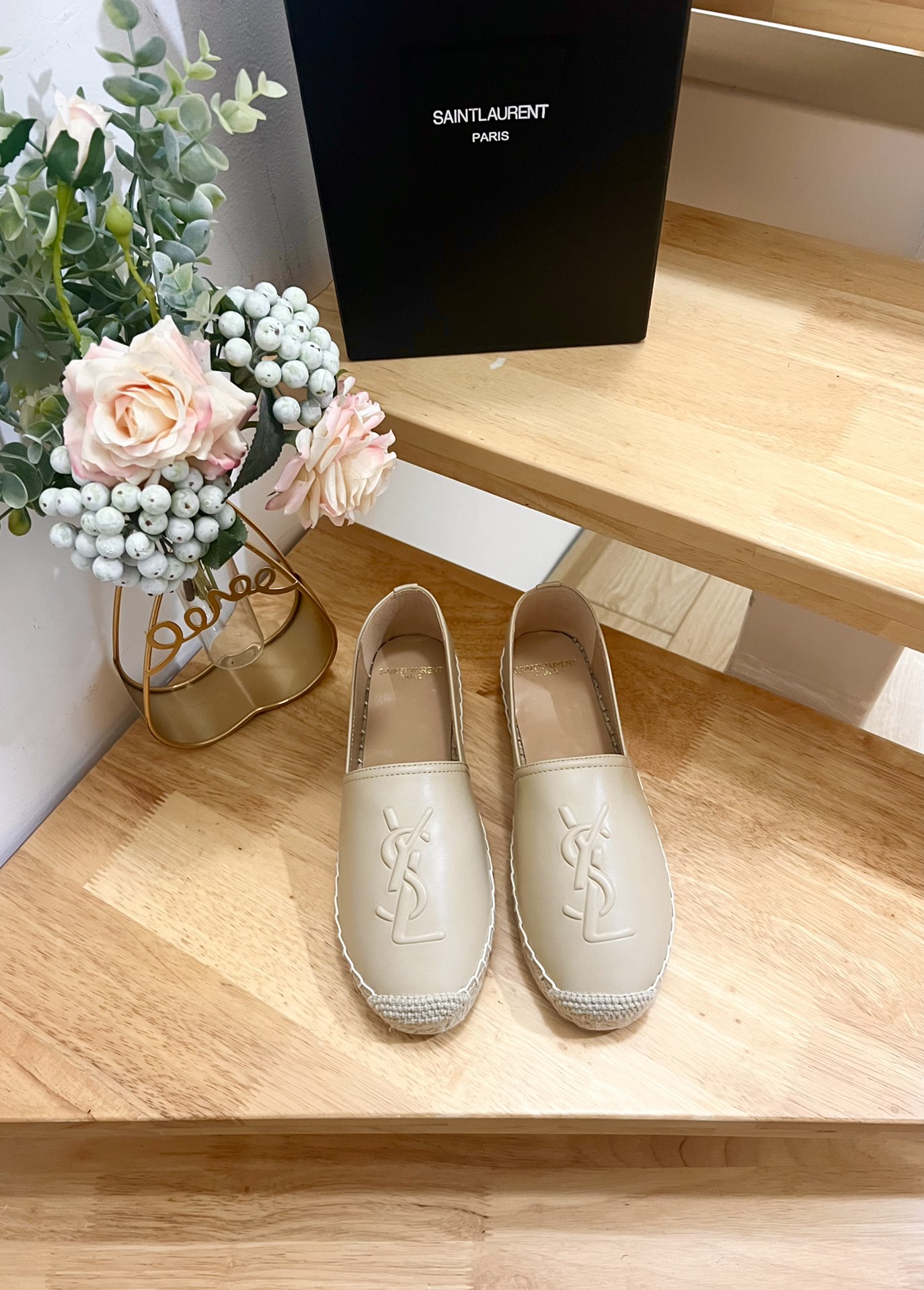 NO:404829,Women's Men's SAINT LAURENT / Saint Laurent Early Spring LOGO Fisherman's Shoes YSL logo, hemp rope midsole and insole. Close Sheepskin Rubber Sole Size 36-45 Made in Spain, Fisherman's Shoes, saint laurent, saint laurent, saint laurent, saint laurent, espadrilles, sheepskin19860909女款 男款 SAINT LAURENT/圣罗兰 早春 LOGO渔夫鞋 YSL标志、麻绳中底和内底. 收起 羊皮革 橡胶鞋底 码数36-45 西班牙制造,渔夫鞋,saint laurent,saint laurent,saint laurent,espadrilles,sheepskin,Women's Shoes