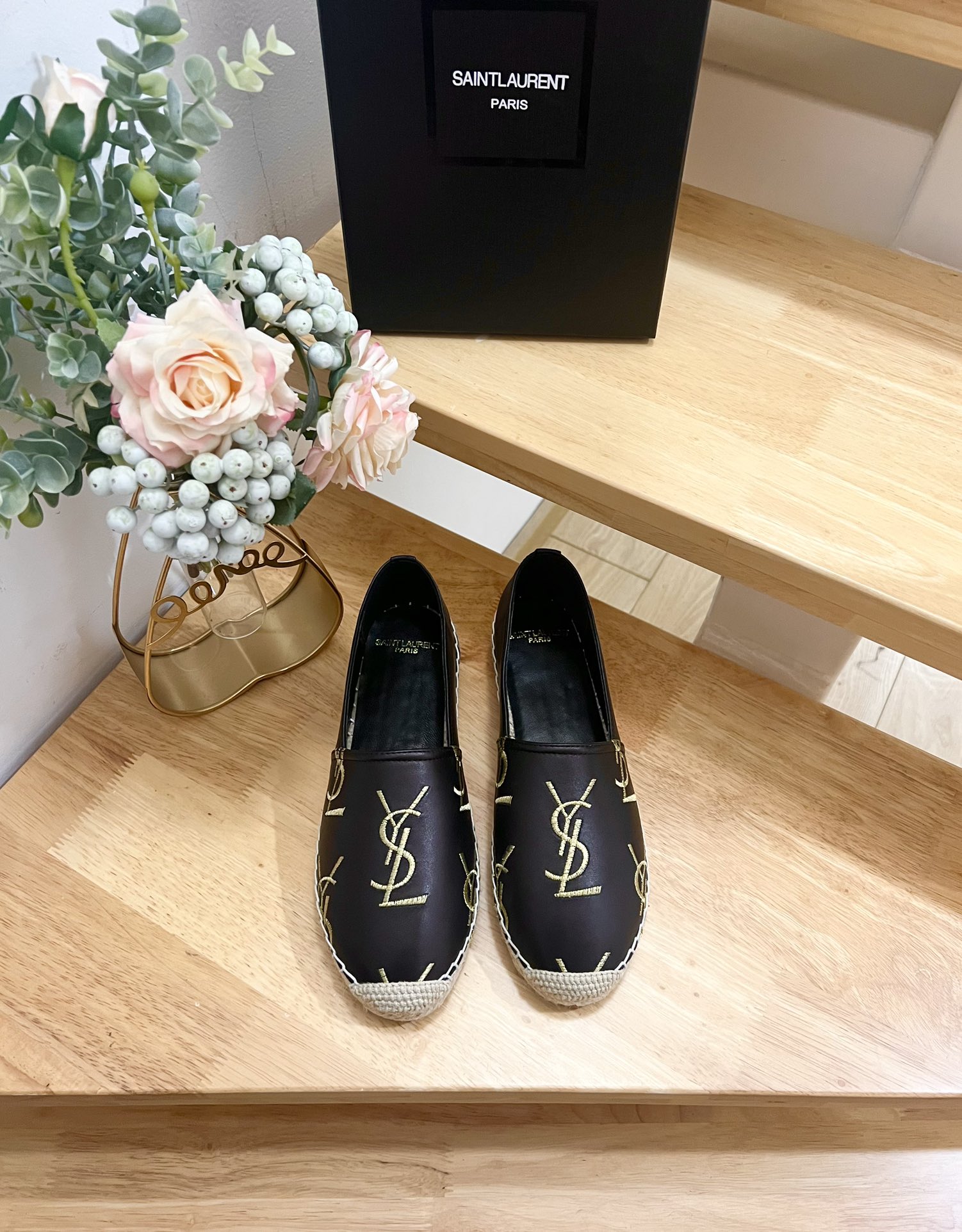 NO:129191,Women's Men's SAINT LAURENT / Saint Laurent Early Autumn LOGO Fisherman's Shoes YSL logo, hemp rope midsole and insole. Close Sheepskin Rubber Sole Size 36-45 Made in Spain, Fisherman's Shoes, saint laurent, saint laurent, saint laurent, saint laurent, espadrilles, sheepskin19860909女款 男款 SAINT LAURENT/圣罗兰 早秋LOGO渔夫鞋 YSL标志、麻绳中底和内底. 收起 羊皮革 橡胶鞋底 码数36-45 西班牙制造,渔夫鞋,saint laurent,saint laurent,saint laurent,espadrilles,sheepskin,Women's Shoes