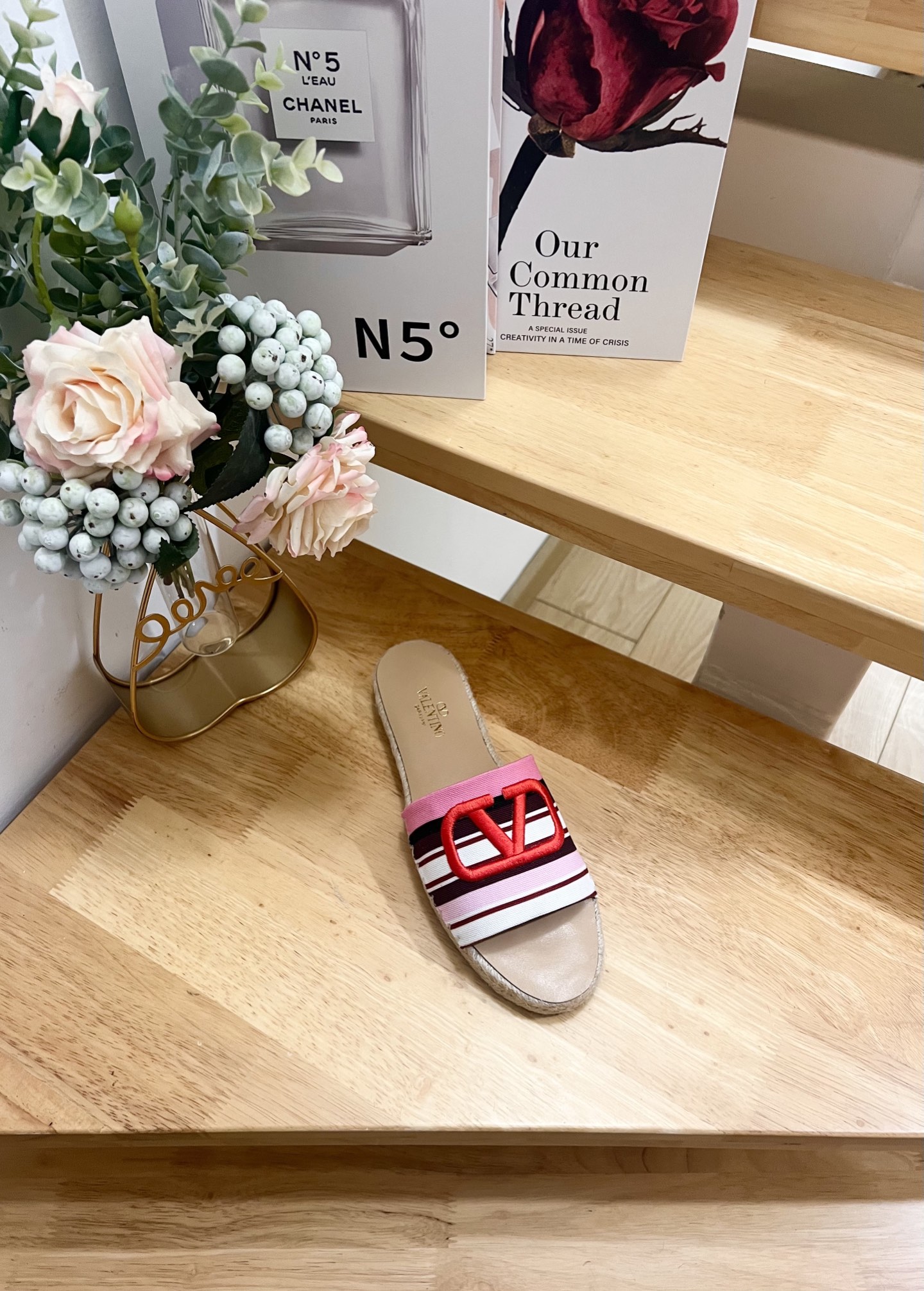 Valentino Garavani VLogo Espadrille Slides in Striped Canvas 7 i1742488189982 4193 0 5