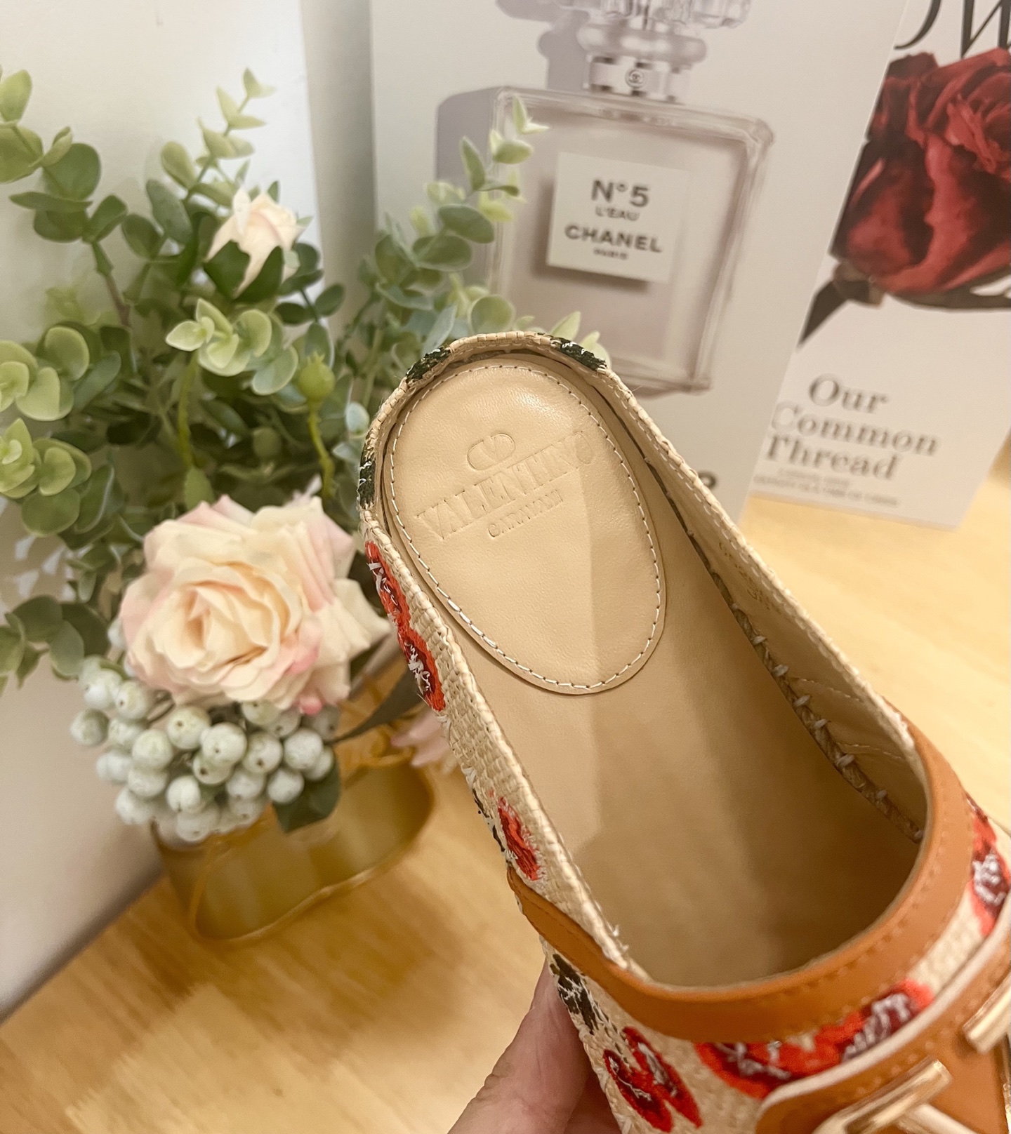 Valentino Garavani Raffia Mule Slippers with Cherry Print and VLogo 10 i1743006429949 5558 0 8