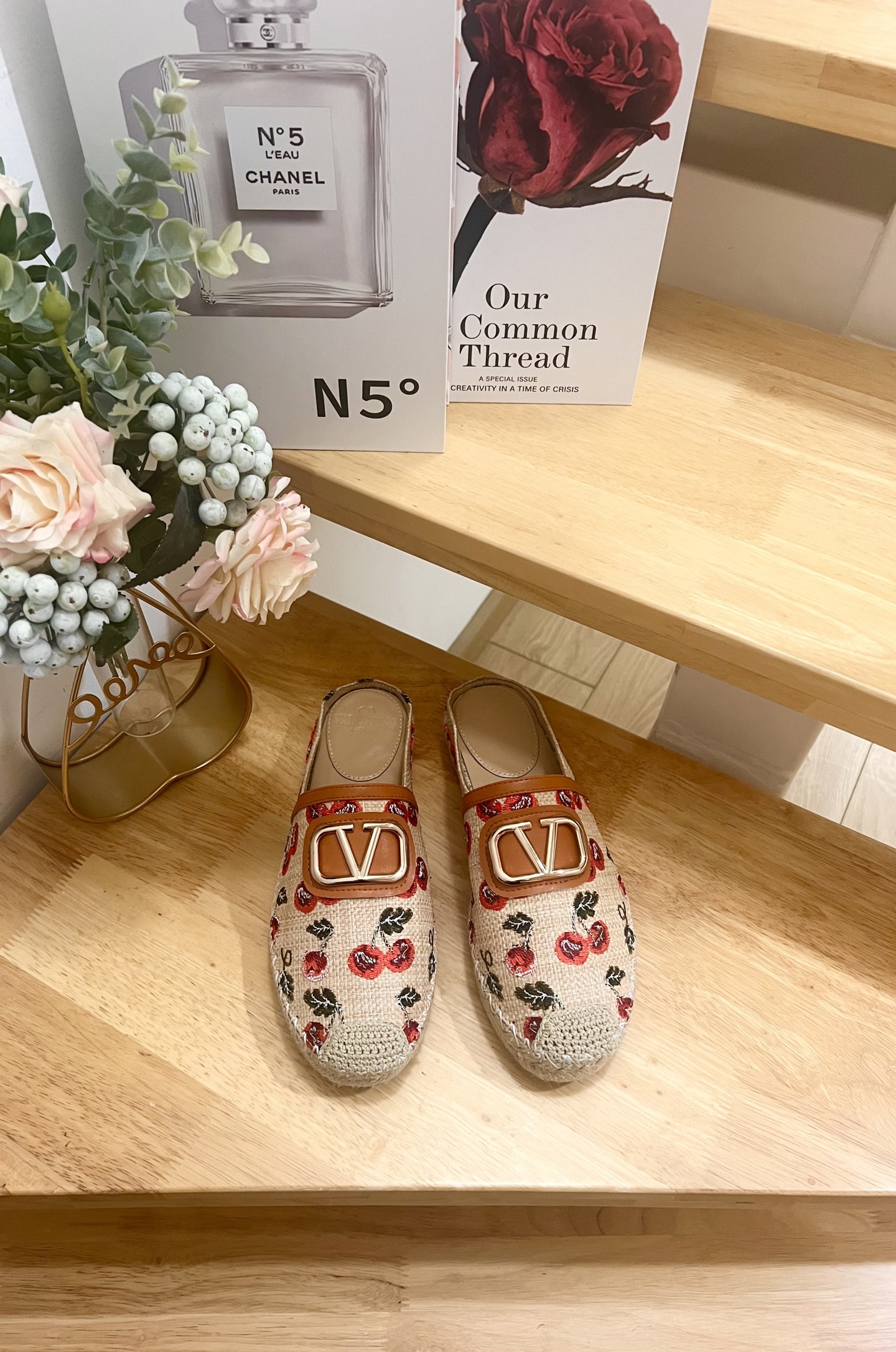Valentino Garavani Raffia Mule Slippers with Cherry Print and VLogo 3 i1743006430149 6736 0 0