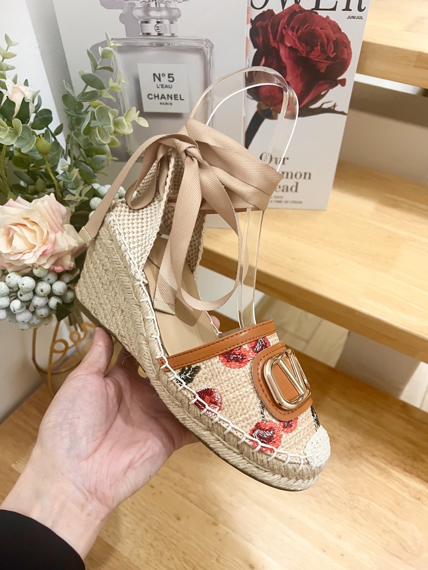 Valentino Garavani Raffia Wedge Espadrilles with Cherry Embroidery 2 i1743006677781 540 0 5