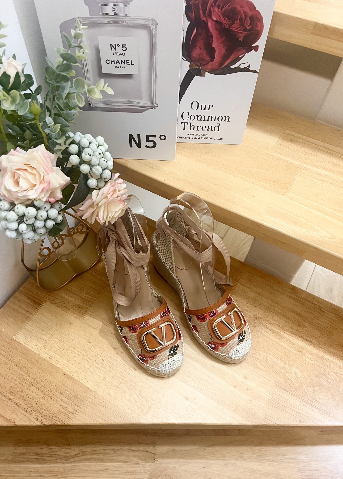Valentino Garavani Raffia Wedge Espadrilles with Cherry Embroidery 4 i1743006680793 8055 0 1