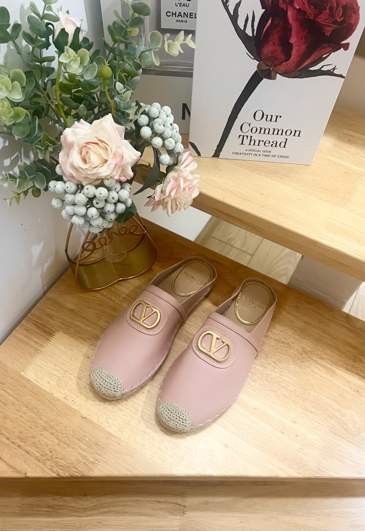 Valentino Garavani V-Logo Leather Espadrille Mules - Gold Hardware 5 i1744216557373 4880 0 2