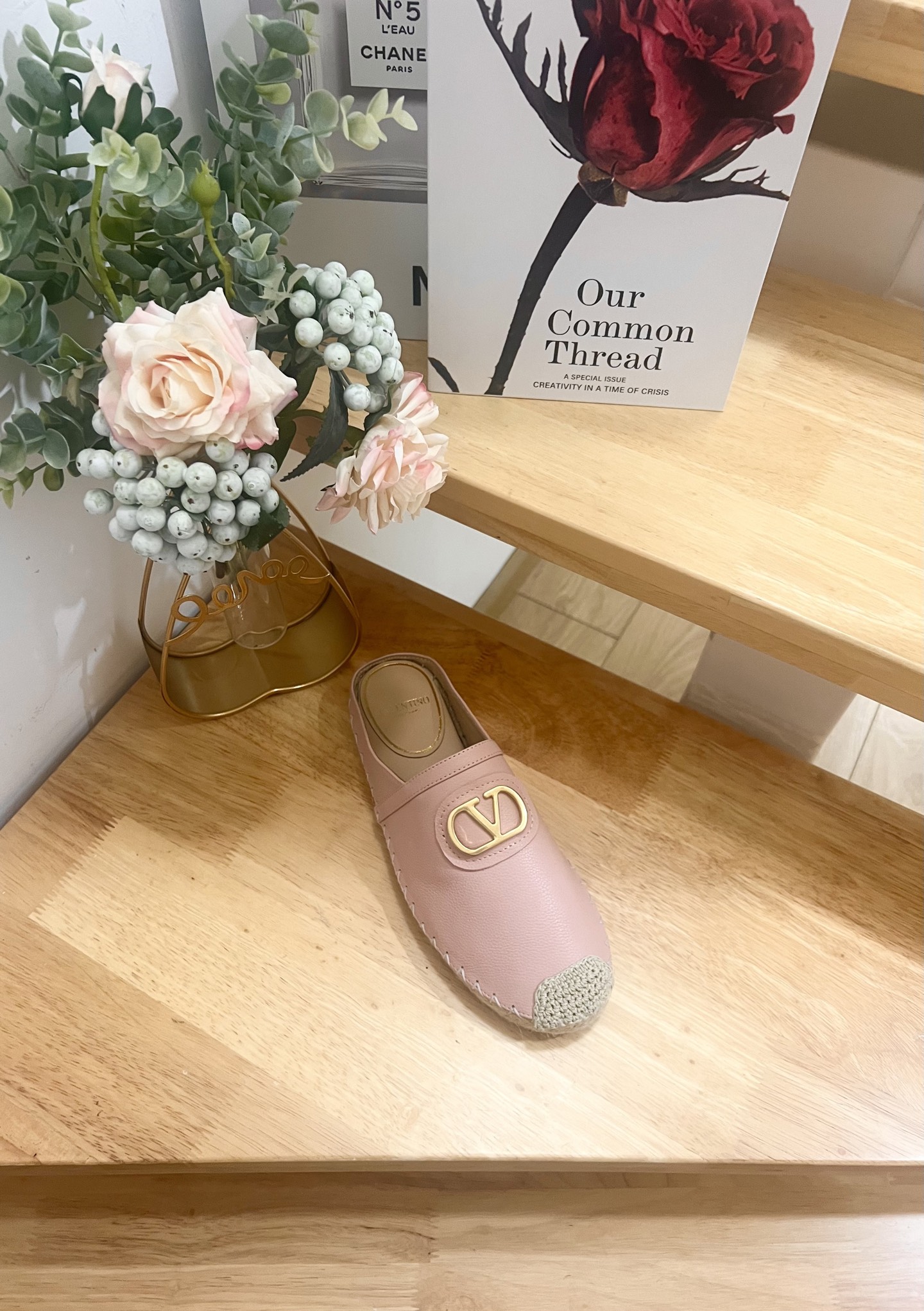 Valentino Garavani V-Logo Leather Espadrille Mules - Gold Hardware 6 i1744216557397 5874 0 3