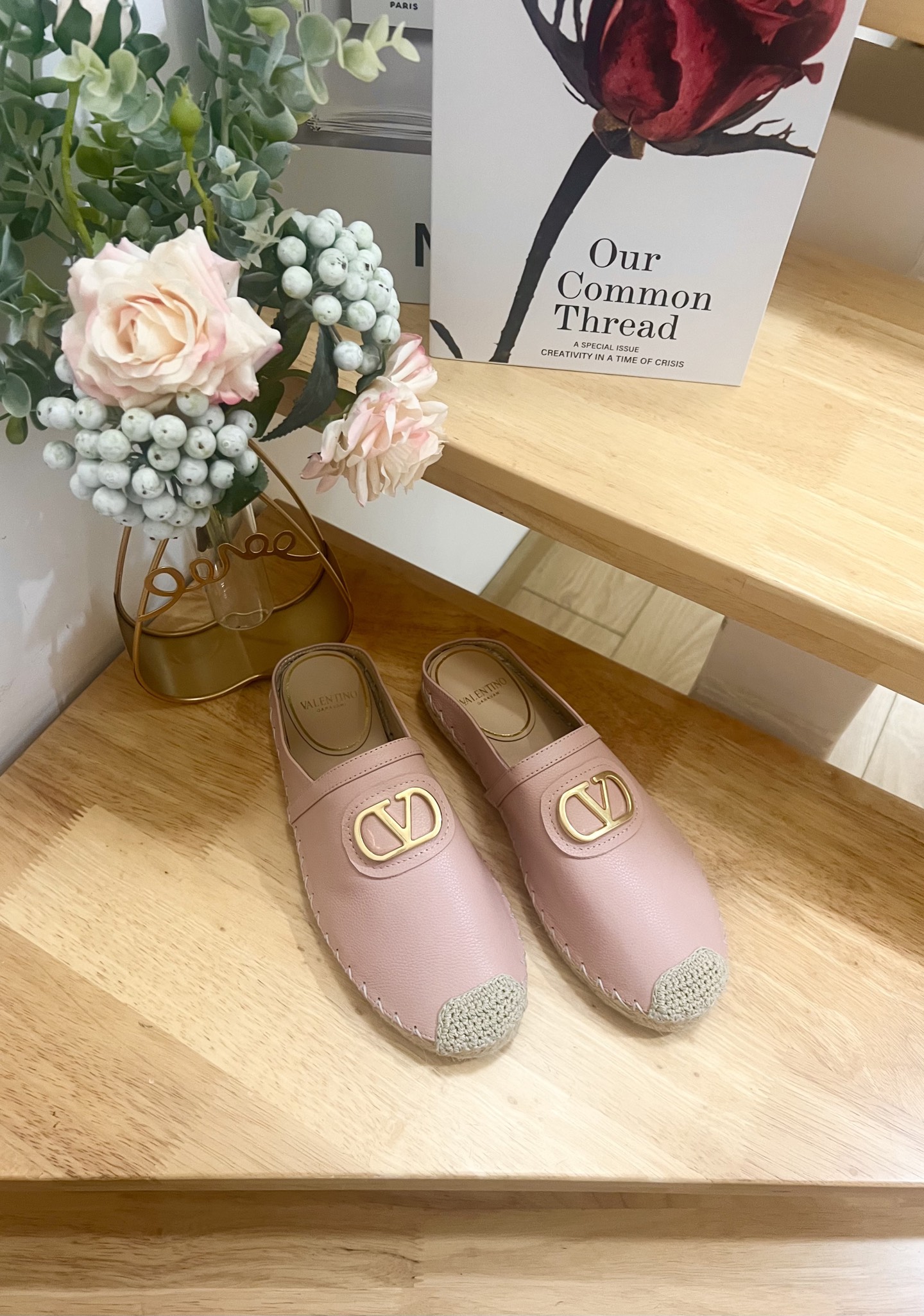 Valentino Garavani V-Logo Leather Espadrille Mules - Gold Hardware 4 i1744216559278 3507 0 1