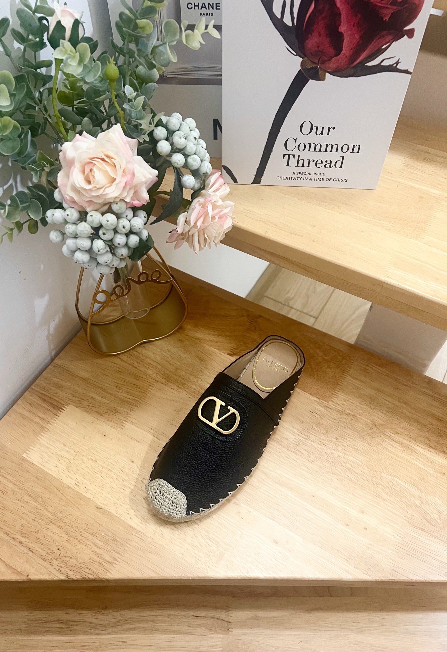 Valentino Garavani V-Logo Leather Espadrille Mules With Raffia Toe 7 i1744216784592 9428 0 4