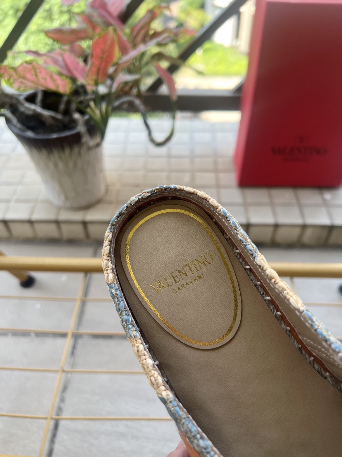 Valentino Mules