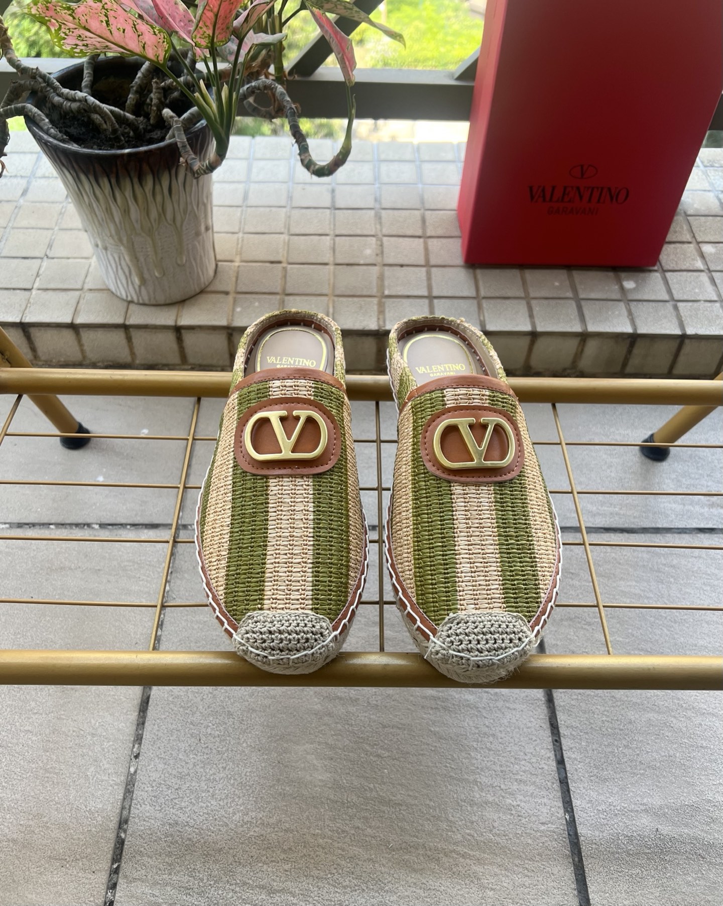 Valentino Mules