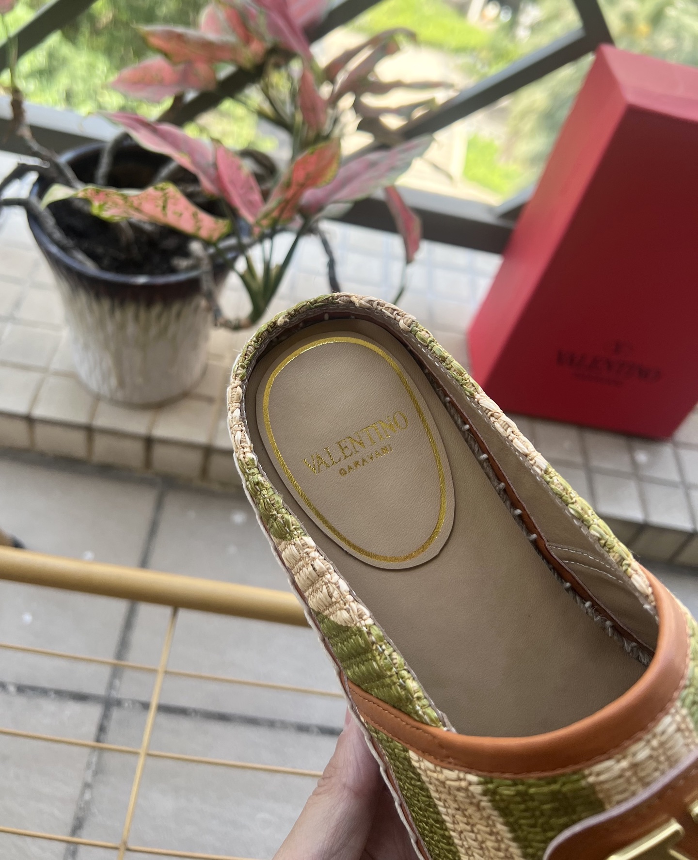 Valentino Mules