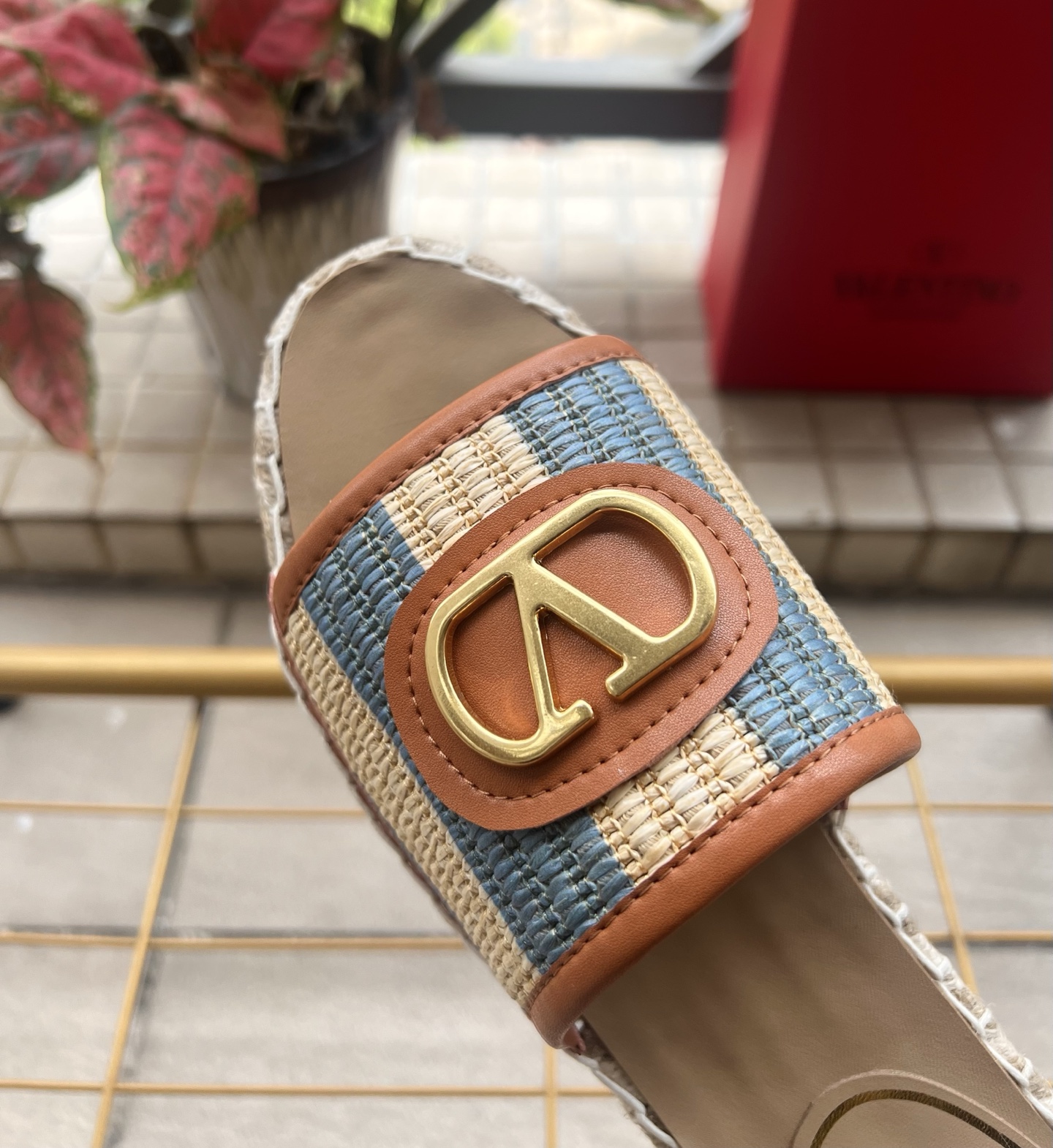 Valentino Mules