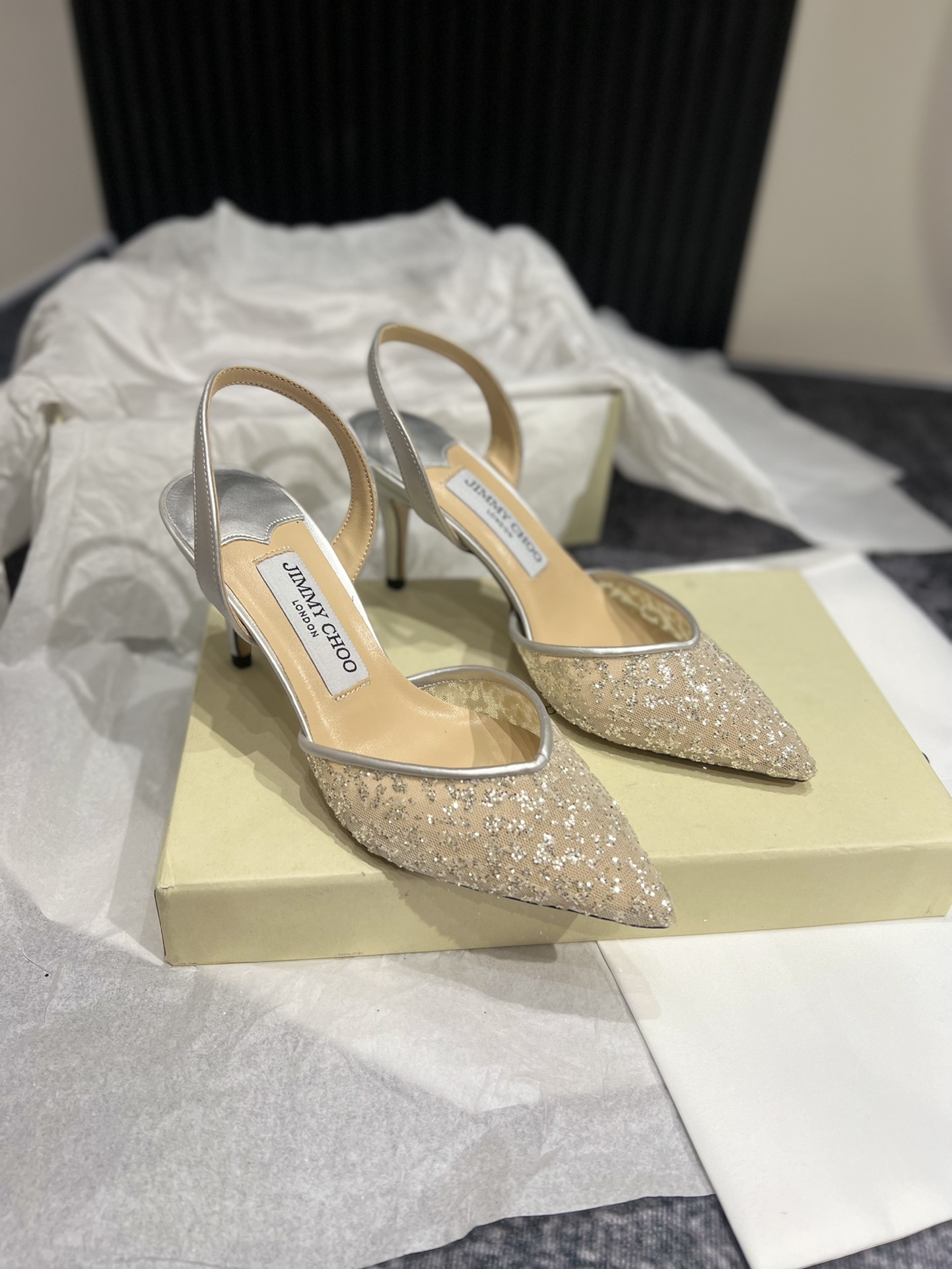 _dyE9sbiUviK693YpfUdVaw1yL7NQHnF3xrEo1ng