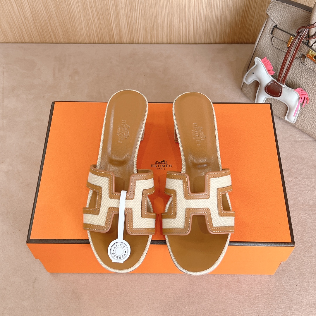 Hermes Oasis Heeled Sandals: Stylish, Comfortable, and Versatile Design 3 i1726309954 9035 1