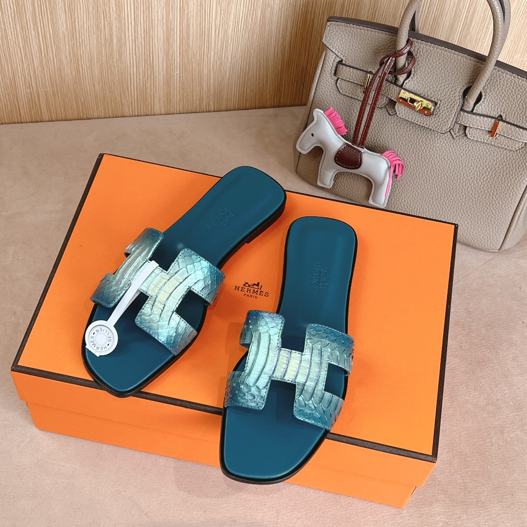 Hermes Oran Sandal: Stylish Snake-Print Leather Slides with Silk Scarf 3 i1726311705 6180 0