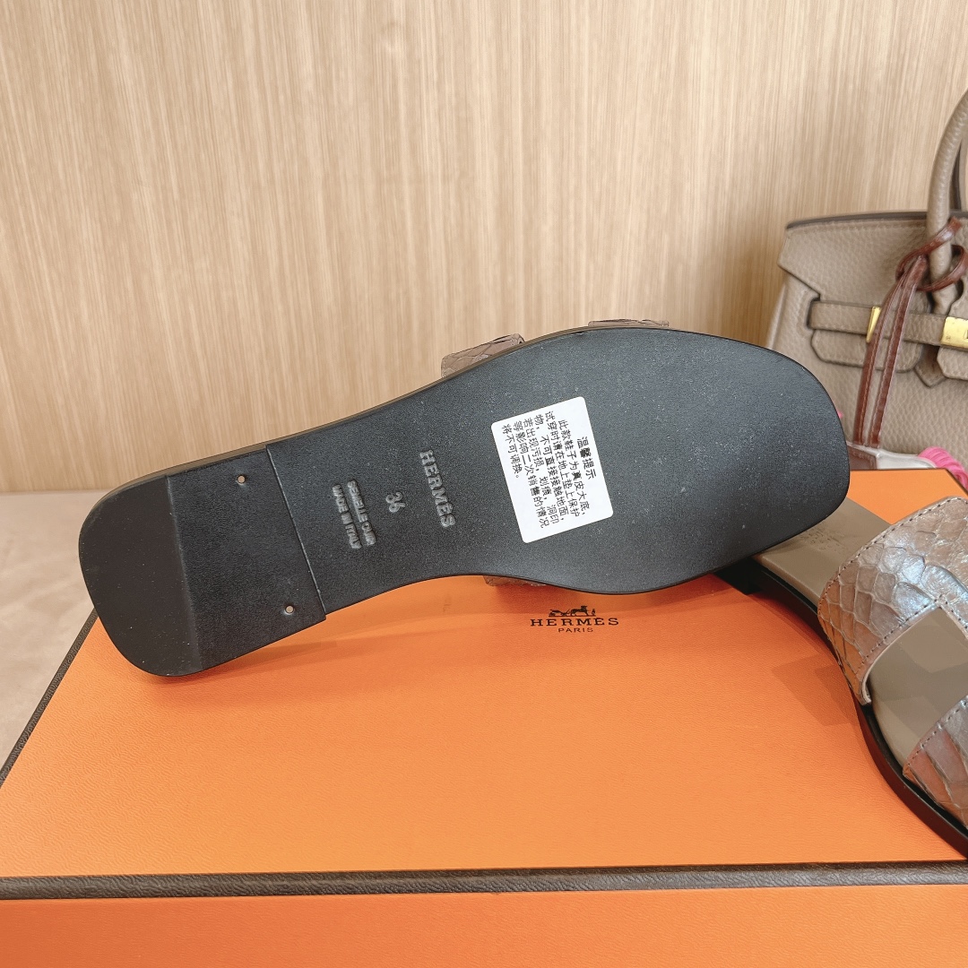 Hermès Oran Sandal: Snake Skin Leather Super Comfortable and Versatile 10 i1726311715 7212 8
