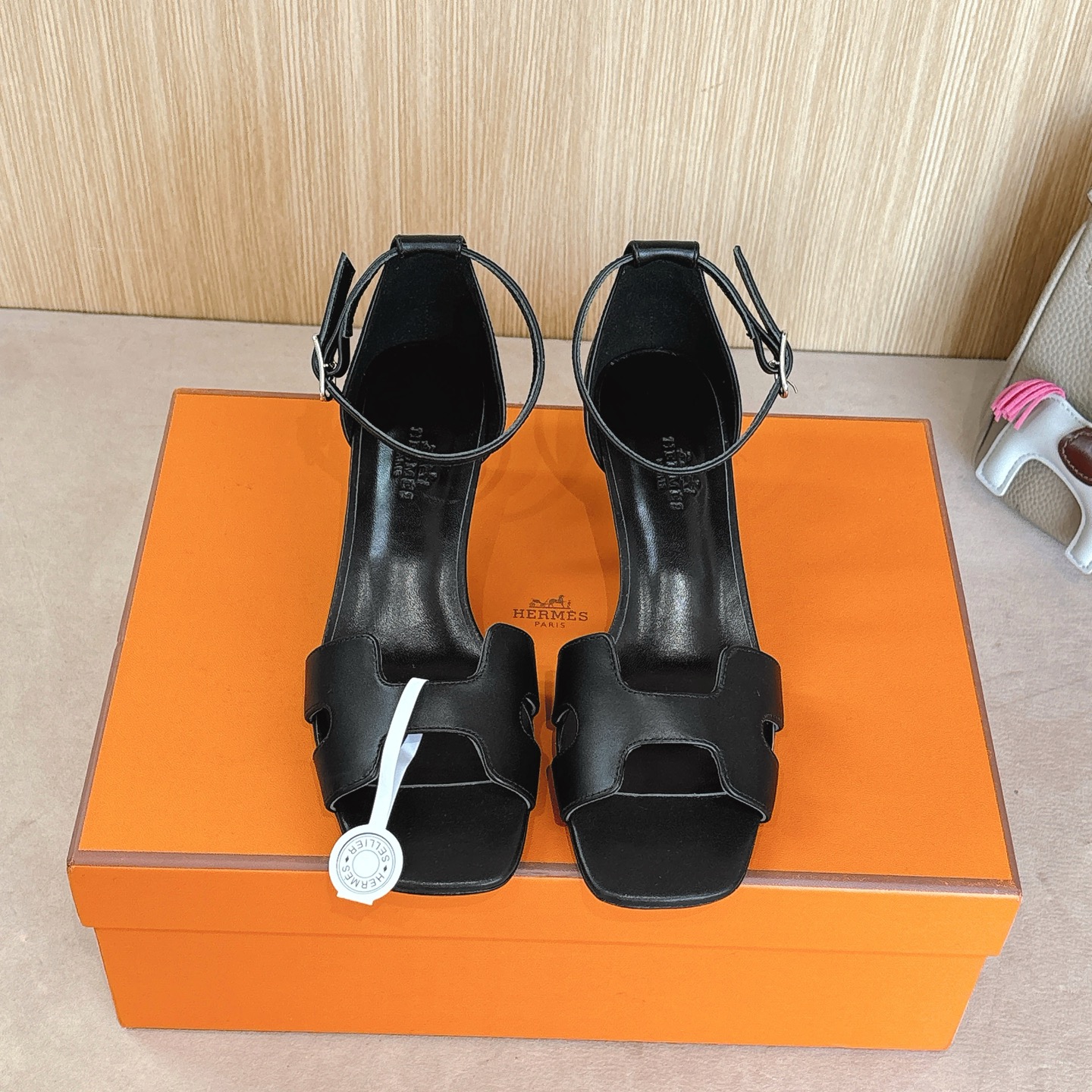 NO:248043,【4cm photo】Empty Hermes Joy 45 high heel sandals—————————————————————————————————————————————————————————————————————————————————————————————————————————————————————————————————————————————————————————————————————————————————————————————————————————————————————————————————————————————————————————————————————————————————————————————————————————————————————————————————————————————————————————————————————————————————————————————————————————————————————————————————————————————————————————————————————————————————————————————————————————19860909【4cm组图】空面Hermes 爱马仕 Joy 45高跟凉鞋———————————时尚又百搭 搭配H鞋头 超级舒服 每个细节都做到极致 搭配同色调标志性纯鞋扣 设计简约流畅 打造时尚柔美造型 原版小牛皮原版1:1独家私模鞋跟/原版真皮大底  跟高:10.5cm 7cm 4cm 三个跟高 SIZE34-43（34.40.41.42.43定制不退不换）,高跟鞋凉鞋,hermes,hermes,sandals,high heels,cowhide,Leather soles,Women's Shoes