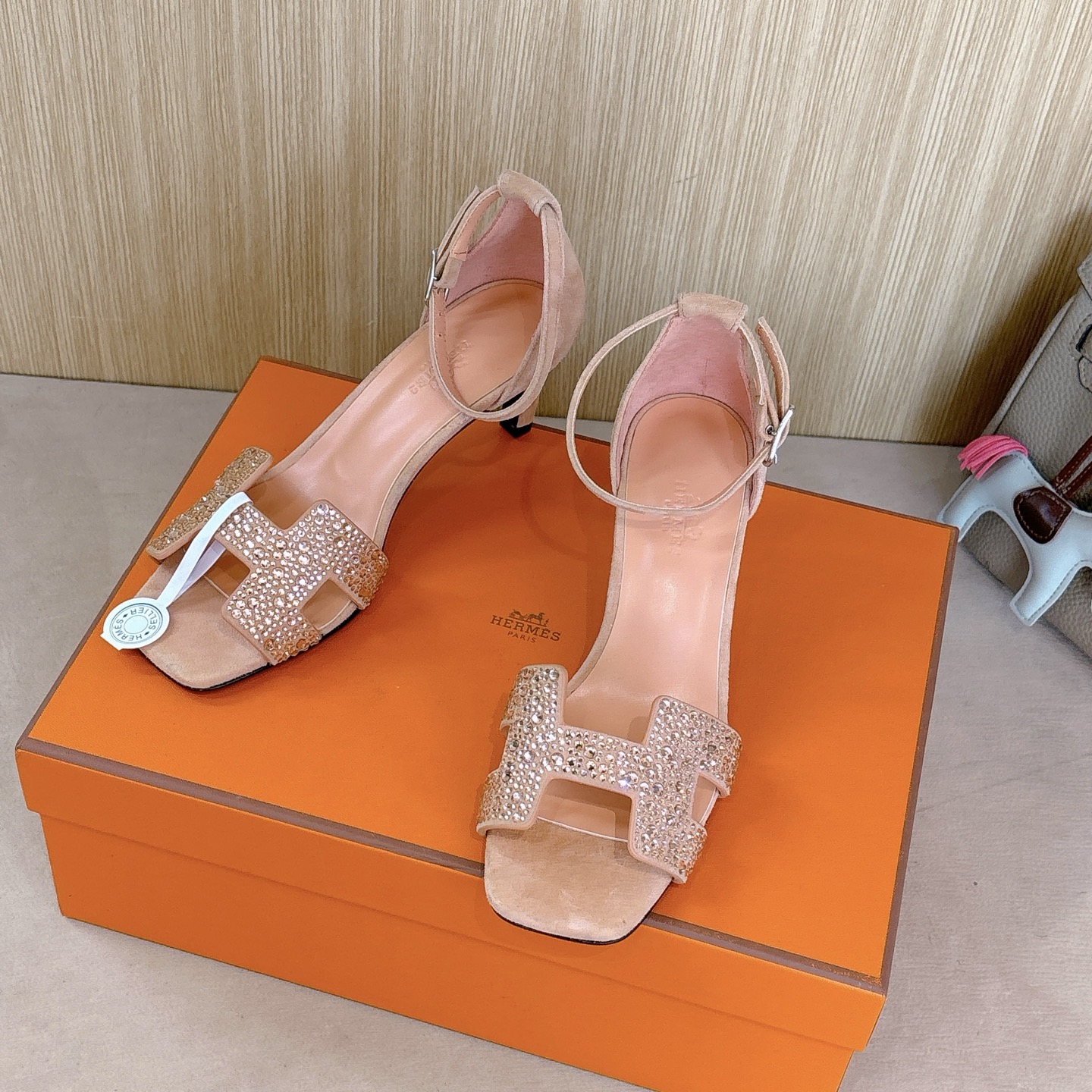 NO:248051,【7cm photo】Diamond Hermes Joy 70 high-heel sandals———————————————————————————————————————————————————————————————————————————————————————————————————————————————————————————————————————————————————————————————————————————————————————————————————————————————————————————————————————————————————————————————————————————————————————————————————————————————————————————————————————————————————————————————————————————————————————————————————————————————————————————————————————————————————————————————————————————————————————————————————————19860909【7cm组图】钻面Hermes 爱马仕 Joy 70高跟凉鞋———————————时尚又百搭 搭配H鞋头 超级舒服 每个细节都做到极致 搭配同色调标志性纯鞋扣 设计简约流畅 打造时尚柔美造型 原版小牛皮原版1:1独家私模鞋跟/原版真皮大底  跟高:10.5cm 7cm 4cm 三个跟高 SIZE34-43（34.40.41.42.43定制不退不换）,高跟鞋凉鞋,hermes,hermes,sandals,high heels,cowhide,Leather soles,Women's Shoes