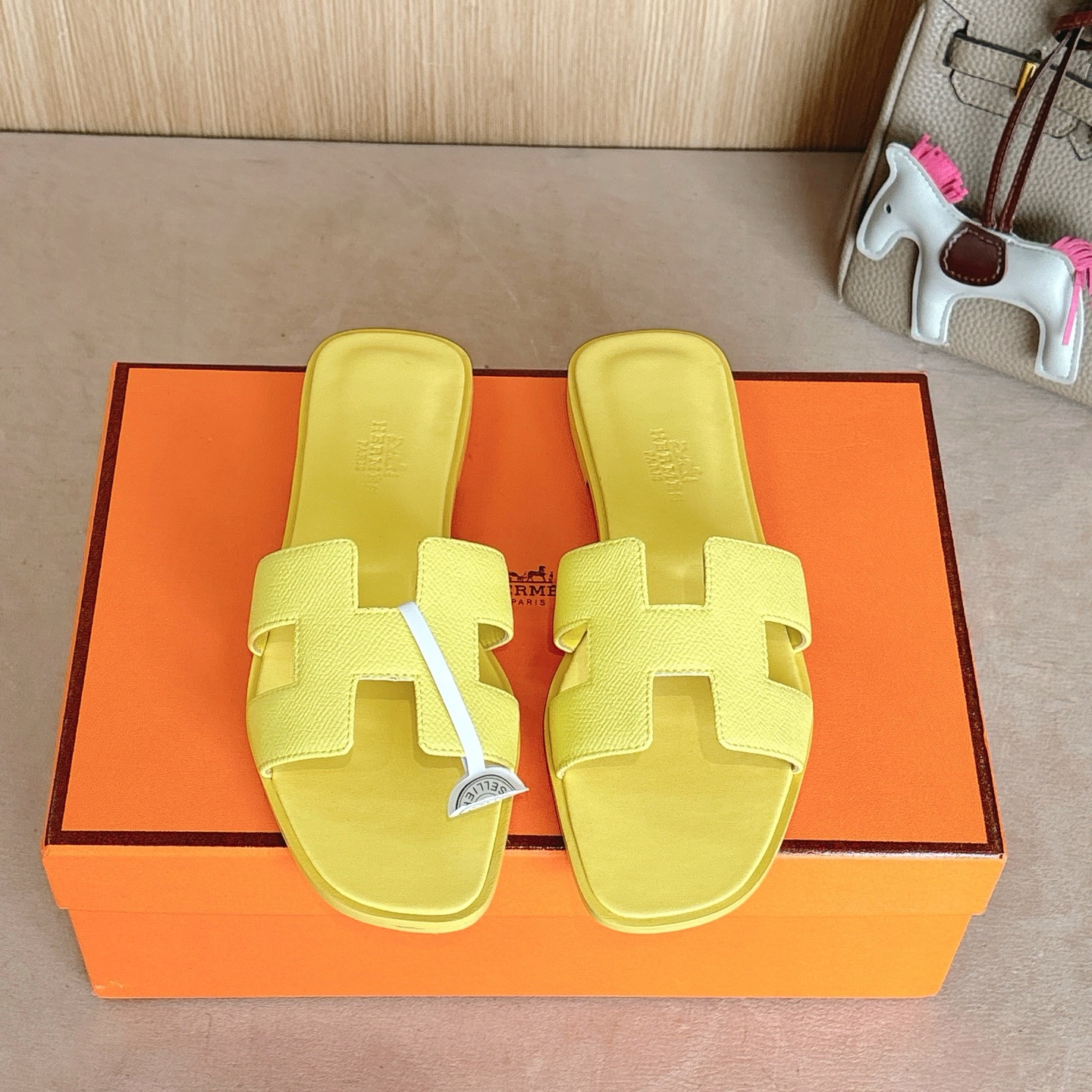 NO:246672,10 Hermes H slippers Oran sandals series———————————————————————————————————————————————————————————————————————————————————————————————————————————————————————————————————————————————————————————————————————————————————————————————————————————————————————————————————————————————————————————————————————————————————————————————————————————————————————————————————————————————————————————————————————————————————————————————————————————————————————————————————————————————————————————————————————————————————————————————————————————————19860909可配飞机盒10Hermes 爱马仕H拖鞋Oran凉鞋系列———————————时尚又百搭 超级舒服 每个细节都做到极致 原版Epson掌纹面料 原版1:1独家私模鞋面/原版真皮沿条大底  包装: 每对鞋均配有两条H家系列丝巾 SIZE34~42（34.40.41.42.43定制不退不换）,拖鞋,hermes,hermes,sandals,slippers,Women's Shoes
