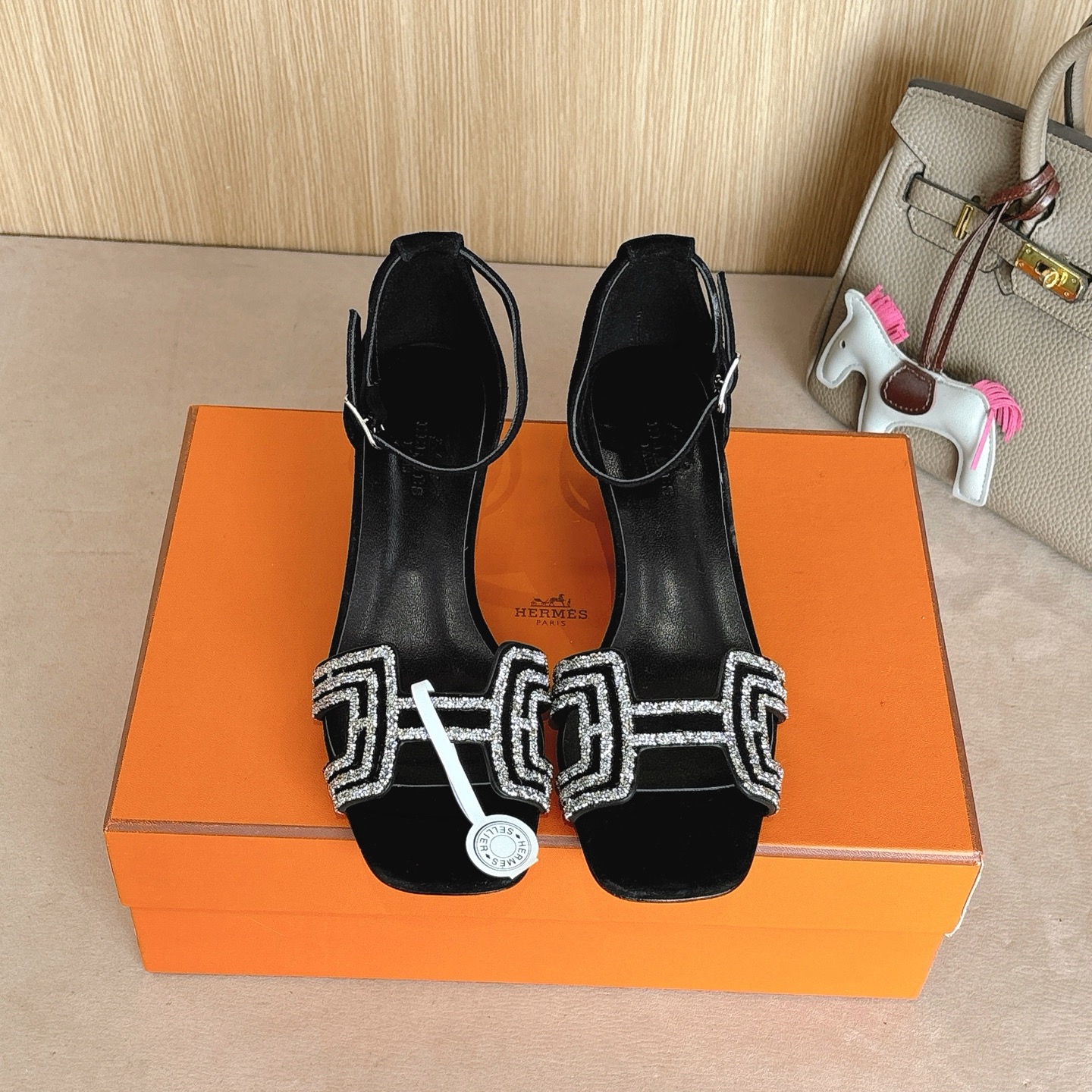 NO:246676,【4cm photo】 Hermes Joy 40 high-heel sandals———————————————————————————————————————————————————————————————————————————————————————————————————————————————————————————————————————————————————————————————————————————————————————————————————————————————————————————————————————————————————————————————————————————————————————————————————————————————————————————————————————————————————————————————————————————————————————————————————————————————————————————————————————————————————————————————————————————————————————————————————————————19860909【4cm组图】Hermes 爱马仕 Joy 40高跟凉鞋———————————时尚又百搭 搭配H鞋头 超级舒服 每个细节都做到极致 搭配同色调标志性纯鞋扣 设计简约流畅 打造时尚柔美造型 原版小牛皮原版1:1独家私模鞋跟/原版真皮大底  跟高:10.5cm 7cm 4cm 三个跟高 SIZE34-43（34.40.41.42.43定制不退不换）,高跟鞋,hermes,hermes,sandals,high heels,cowhide,Leather soles,Women's Shoes