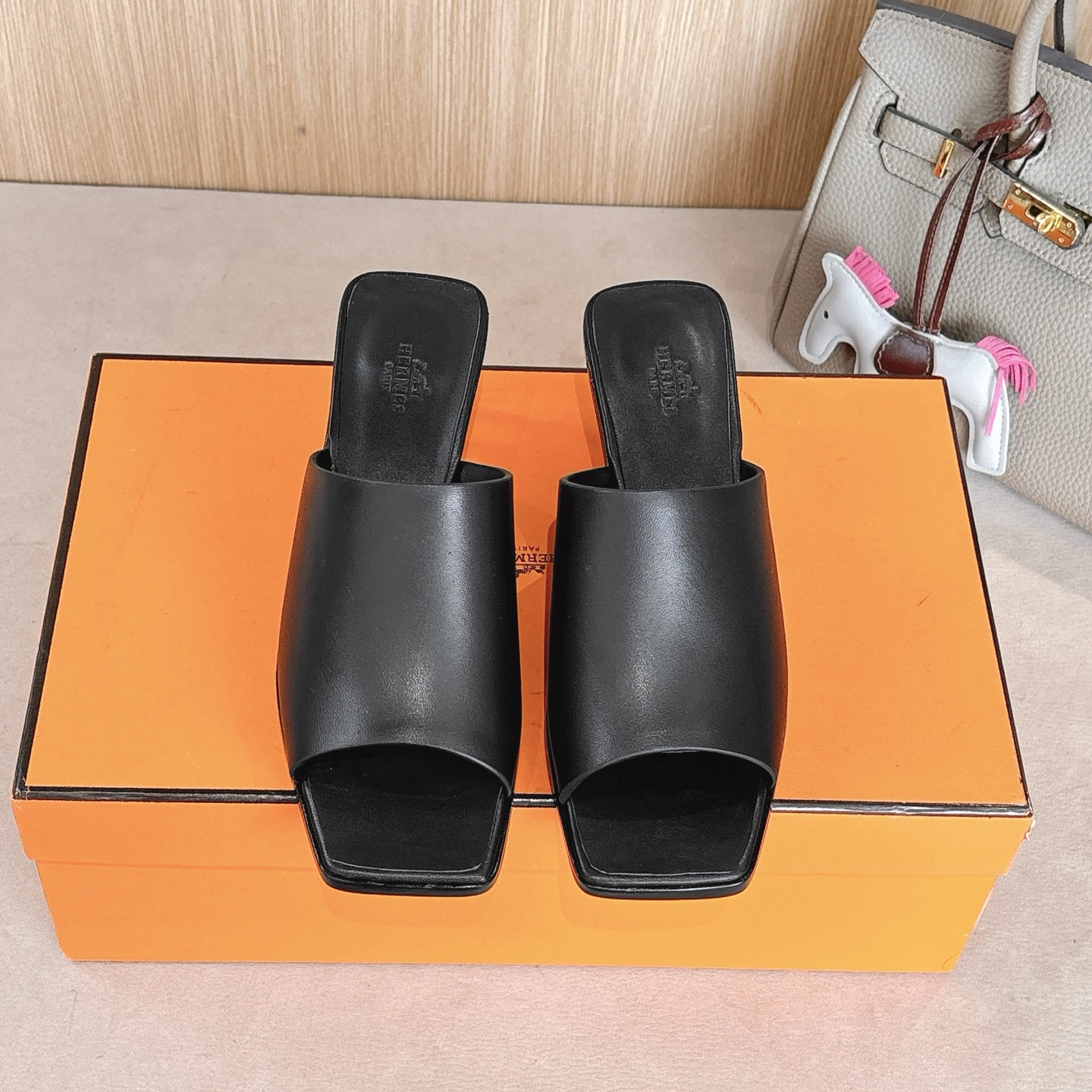 Hermes Kylie 60 Leather Heeled Sandals, Stylish and Comfortable 3 i1746209073923 260 0 0