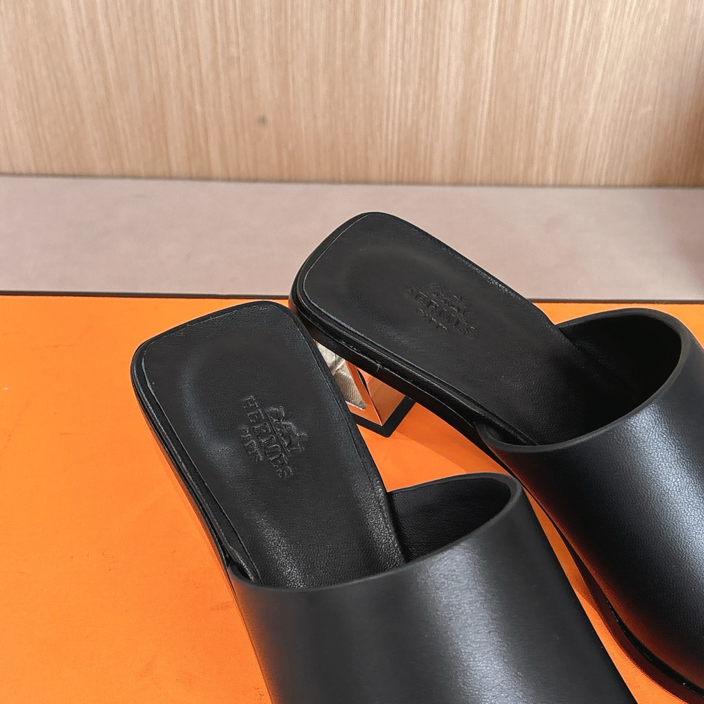 Hermes Kylie 60 Leather Heeled Sandals, Stylish and Comfortable 9 i1746209074581 2280 0 7