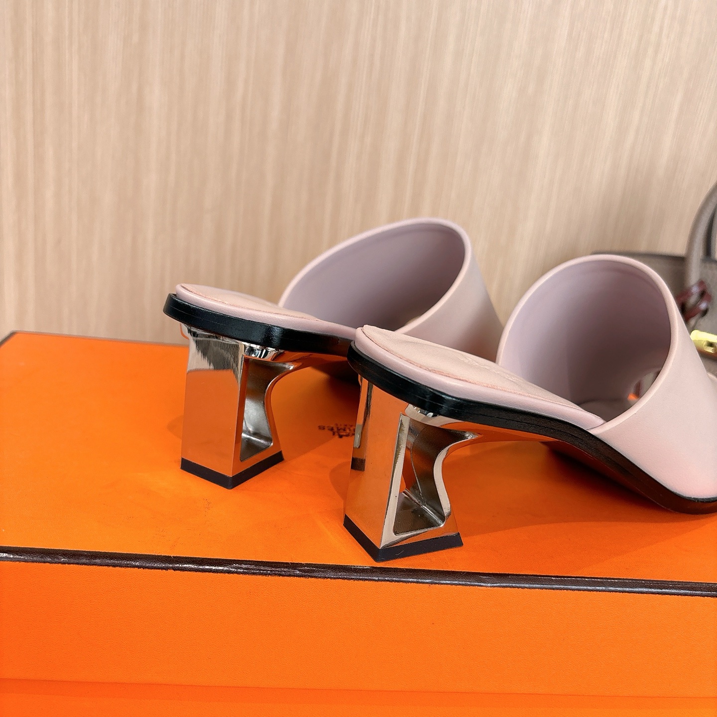 Hermes Kylie 60 Leather Heeled Sandals, Stylish and Comfortable 10 i1746209085841 9438 0 8