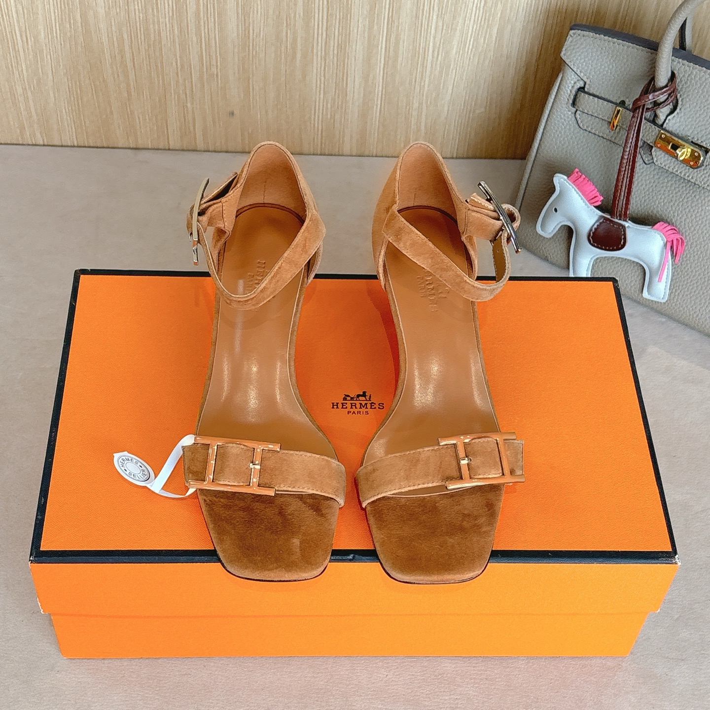 NO:265168,【4.5cm photo】New color Hermes Judy 40 high heel sandals————————————————————————————————————————————————————————————————————————————————————————————————————————————————————————————————————————————————————————————————————————————————————————————————————————————————————————————————————————————————————————————————————————————————————————————————————————————————————————————————————————————————————————————————————————————————————————————————————————————————————————————————————————————————————————————————————————————————————————————————————————19860909【4.5cm 组图】新配色Hermes 爱马仕 Judy 40高跟凉鞋———————————时尚又百搭 搭配Hapi鞋扣 超级舒服 每个细节都做到极致 搭配同色调标志性纯鞋扣 设计简约流畅 打造时尚柔美造型 原版小牛皮原版1:1独家私模鞋跟/原版真皮大底  跟高:10.5cm 7cm 4.5cm 三个跟高 SIZE34-43（34.40.41.42.43定制不退不换）,高跟鞋凉鞋,hermes,hermes,sandals,high heels,cowhide,Leather soles,Women's Shoes