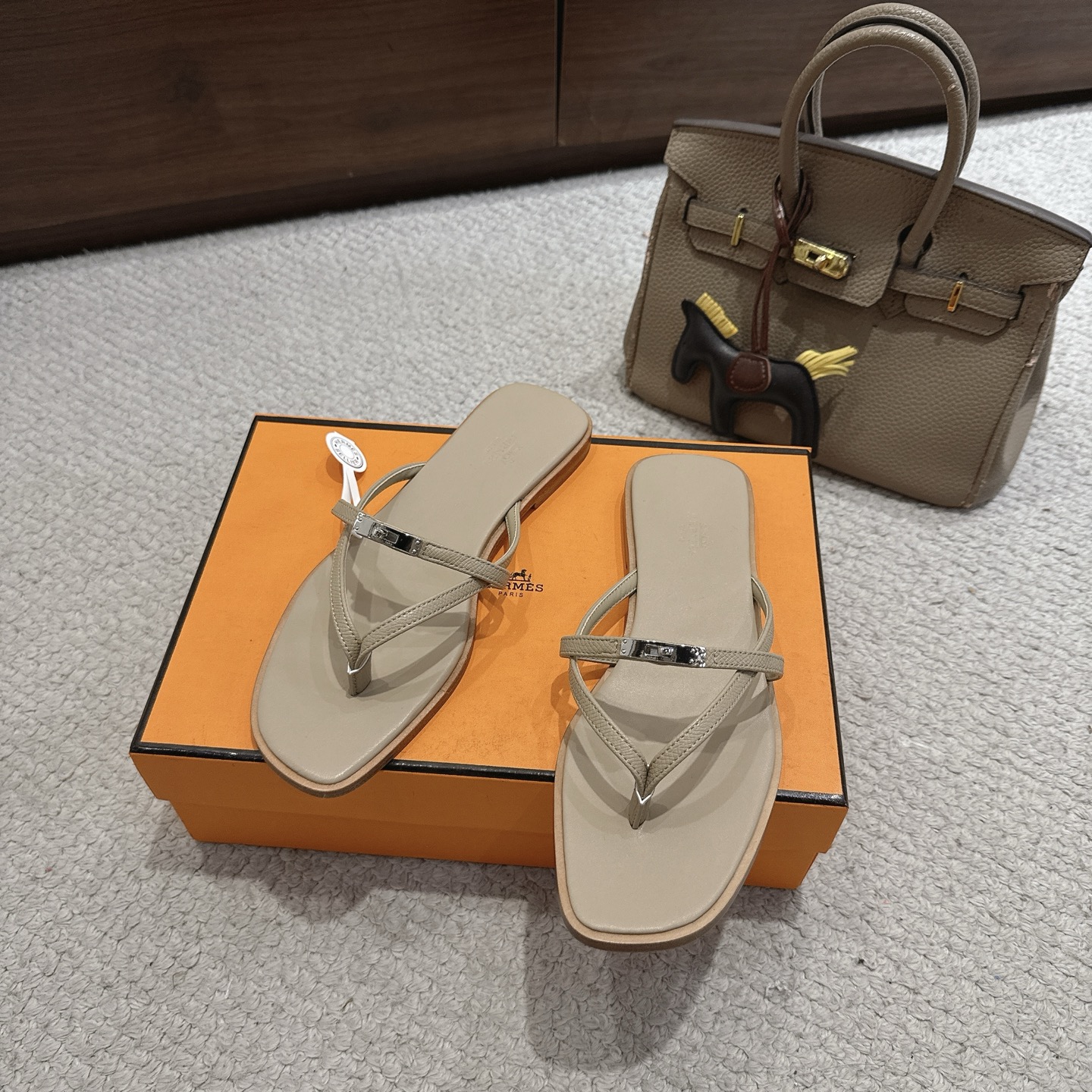 Hermès Kelly Flat Flip Flops
