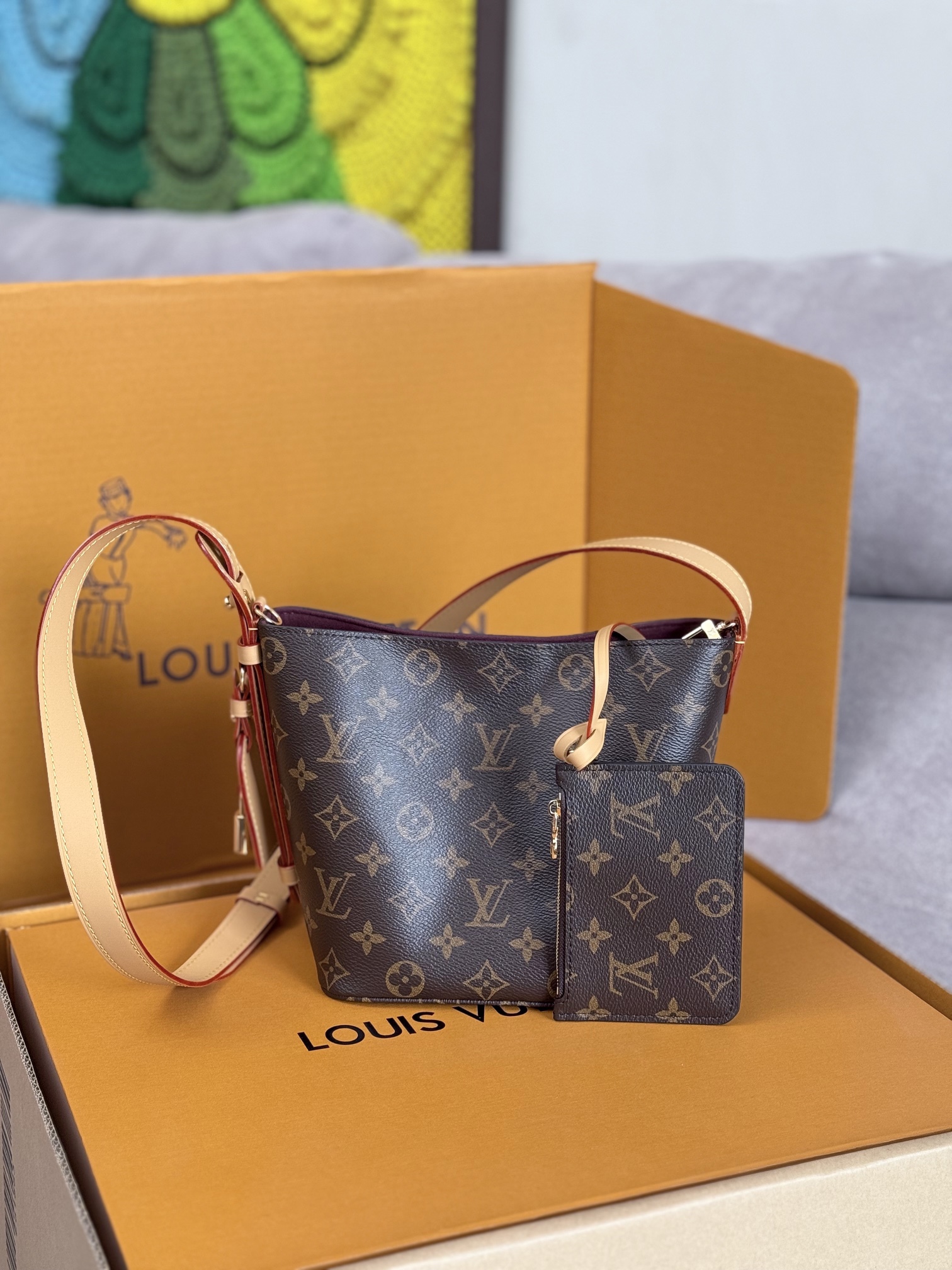 NO:213880,Exclusive real shot of top-level original single-variable chip [all in bb bucket handbag] M12925 Presbyterian This all inbb handbag is paired with monogram canvas with shiny metal parts, highlighting the classic style with iconic padlocks and famous brands. The adjustable shoulder strap continues the inheritance of the brand box, and the leather shoulder straps add crossbody and shoulder back choice. The foldable design achieves the silhouette freely and has plenty of space to make the daily choice. Size 16x18x12 cm, LV [top original single], louis vuitton19860909顶级原单变码芯片独家实拍【all in bb 水桶手袋】M12925 老花 本款 all inbb手袋为monogram帆布搭配亮泽金属件,以标志性挂锁和名牌彰显经典格调.可调节肩带延续品牌制箱传承,皮革肩带增添斜挎和肩背选择.可折叠设计实现廓形的自如收放,充裕空间成就日常佳选 尺寸16x18x12厘米,LV【顶级原单】,louis vuitton,Bag