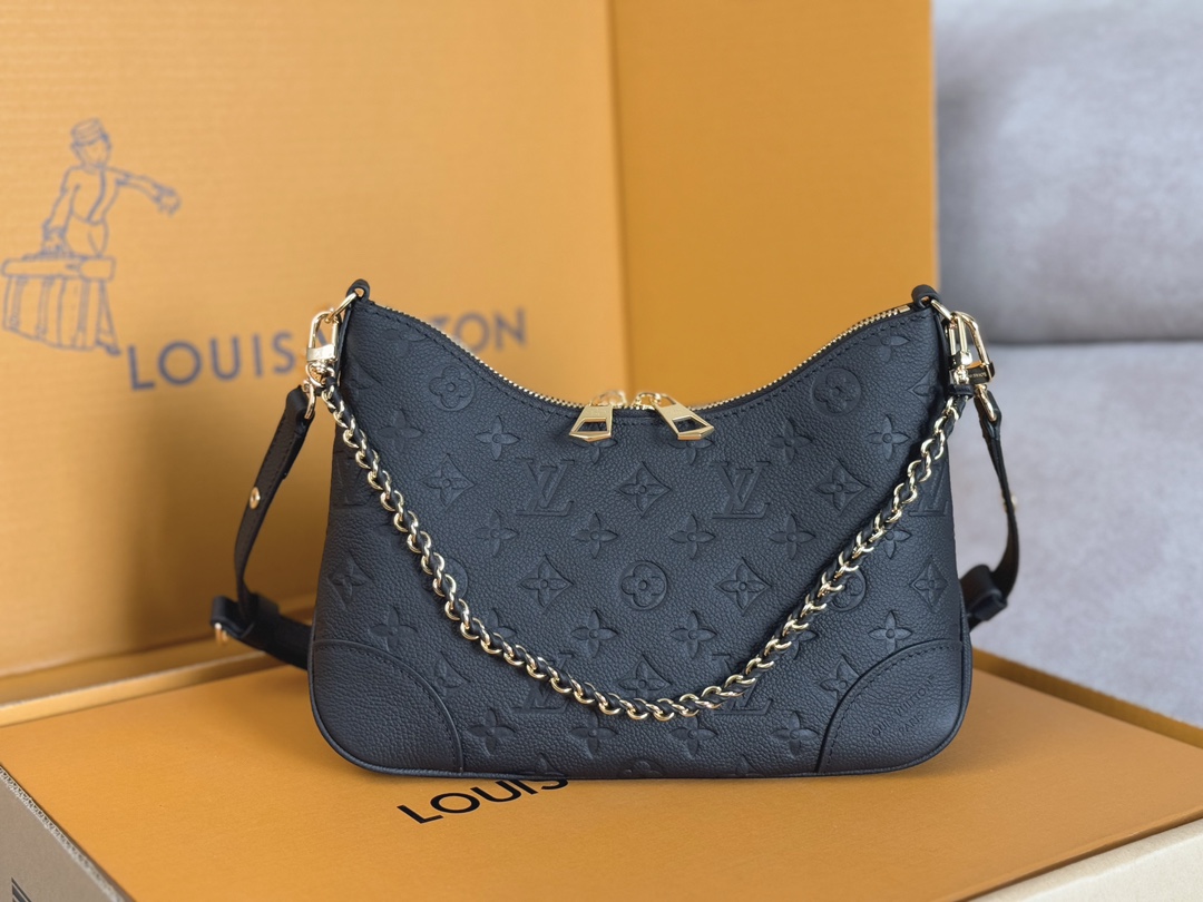 NO:210089,Top-level original single-code chip all-steel hardware M12930 full leather (the latest official model) small handbag, using Monogram canvas and reinforced leather corners to convey the retro meaning. Adjustable shoulder straps are easy to shoulder or crossbody, and lightly open the zipper to pick up and hold items. Size 27.0 x 16.0 x 10.0 cm, LV [top-level original list], louis vuitton19860909顶级原单变码芯片全钢五金M12930全皮（官方最新款） 小号手袋,以 Monogram 帆布和加固皮革边角传递复古意味.可调节肩带便于肩背或斜挎,轻启拉链即可取放随行物品.尺寸27.0 x 16.0 x 10.0 厘米,LV【顶级原单】,louis vuitton,Bag