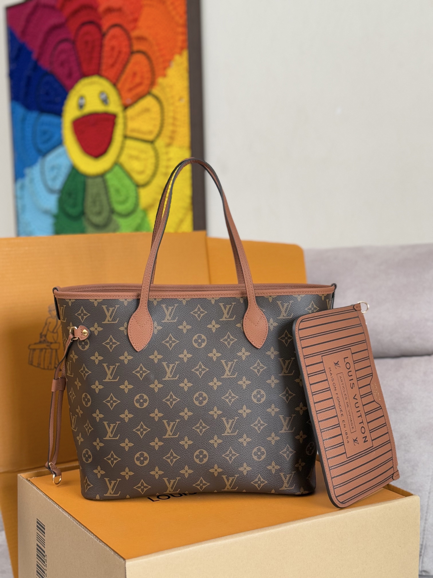 NO:213828,Top-grade original single all-steel hardware variable chip model M11946 black M12061 brown M40995 double-sided shopping bags, this legendary neverl full-sized handbag can always meet your various needs for a handbag. It has a large capacity but is not bulky, is crisp and soft, and is suitable for traveling at home. Tighten the side laces and immediately transform into a fashionable urban handbag. Loosen the laces and become a unique and practical handbag. The slender leather handle is suitable for shoulders and backs, and can be carried between the arms. The model shown here is made of damier azur canvas. Size 31x28x14cm, LV [top original laces], louis vuitton19860909顶级原单全钢五金变码芯片型号 M11946黑 M12061棕 M40995 双面可用购物袋,本款 极具传奇色彩的neverfull中号手袋 总是能够满足您对手提包的各种需要. 容量大却不显笨重,挺括而手感柔软,居家出行皆宜. 束紧侧边系带,立刻变身为一款时尚的都市手袋. 松开系带,又变成一款别致而实用的手提包. 细长的皮革手柄既宜肩背,亦可挽拎于臂间. 此处显示的此款以 damier azur 帆布制成.尺寸 31x28x14cm,LV【顶级原单】,louis vuitton,Bag