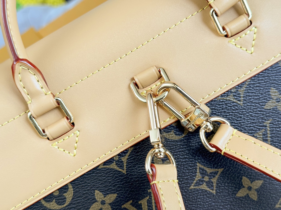 NO:388920,Original single-quality 163 chip-to-version development model M14653 backpack more details...,LV [top original single],louis vuitton19860909原单品质163芯片对版开发型号M14653双肩包更多细节......,LV【顶级原单】,louis vuitton,Bag