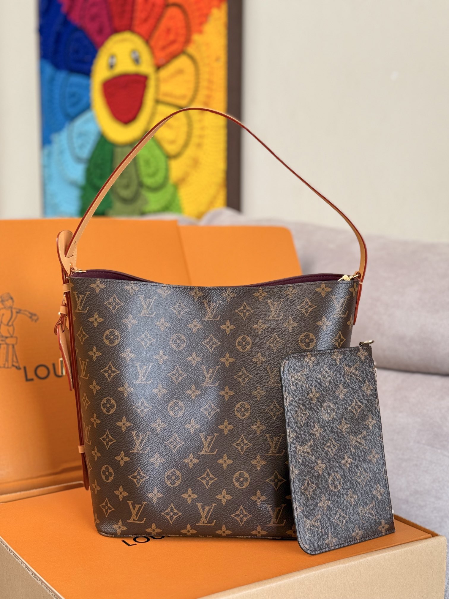 NO:213879,, Top-grade original single 163C01 chip original single hardware, model M12926 old-fashioned, this All In large handbag uses Monogram canvas to create a bucket bag configuration, allowing plenty of space to accommodate laptops and other daily needs. Adjustable leather shoulder straps greet the Louis Vuitton hard box elements of the 1930s, opening and closing design interprets the style of two styles of closing, shiny metal parts add a new trend. 31 x 18 x 26 cm (height x width x length), LV [top-grade original single], louis vuitton, louis vuitton19860909,顶级原单163C01芯片原单五金,型号M12926老花,本款 All In 大号手袋采用 Monogram 帆布塑造水桶包构型,以充裕空间容纳笔记本电脑等日常所需.可调节皮革肩带致意 1930 年代的路易威登硬箱元素,开合设计演绎收放两式风尚,亮泽金属件再添潮流一笔. 31 x 18 x 26 厘米 (高 x 宽 x 长度),LV【顶级原单】,louis vuitton,louis vuitton,Bag